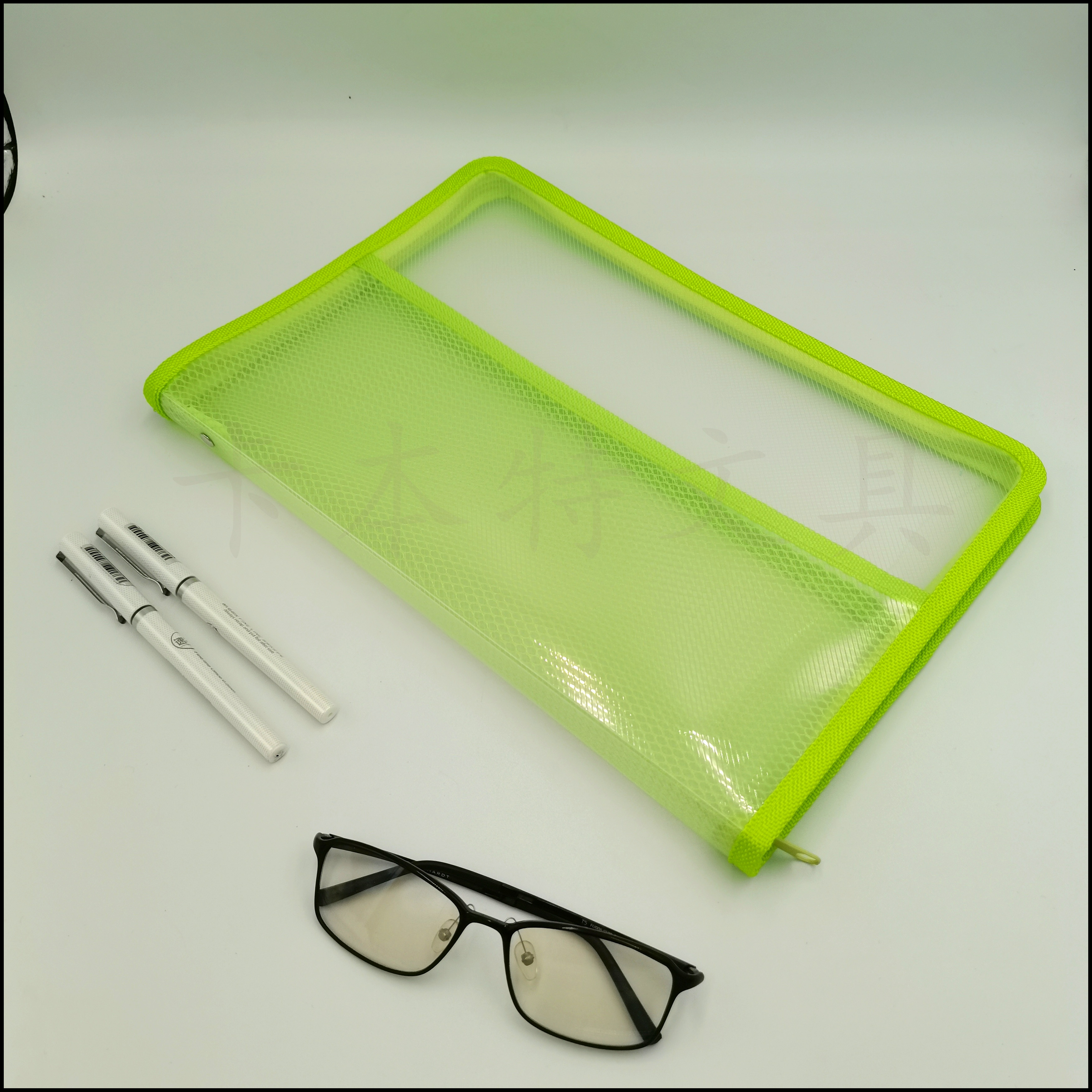 A4 transparent zipper file bag, office materials bag, folder factory direct sales, mixed color edge classification storage bag, folder file box Specification image
