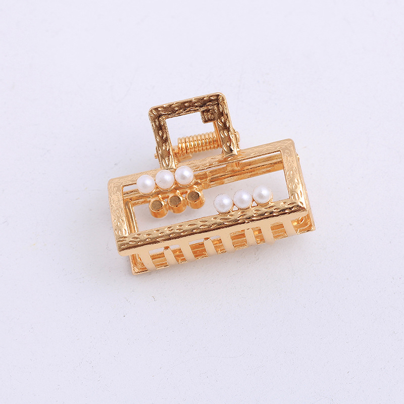 ZZ-342022年网络爆款珍珠奢华抓夹