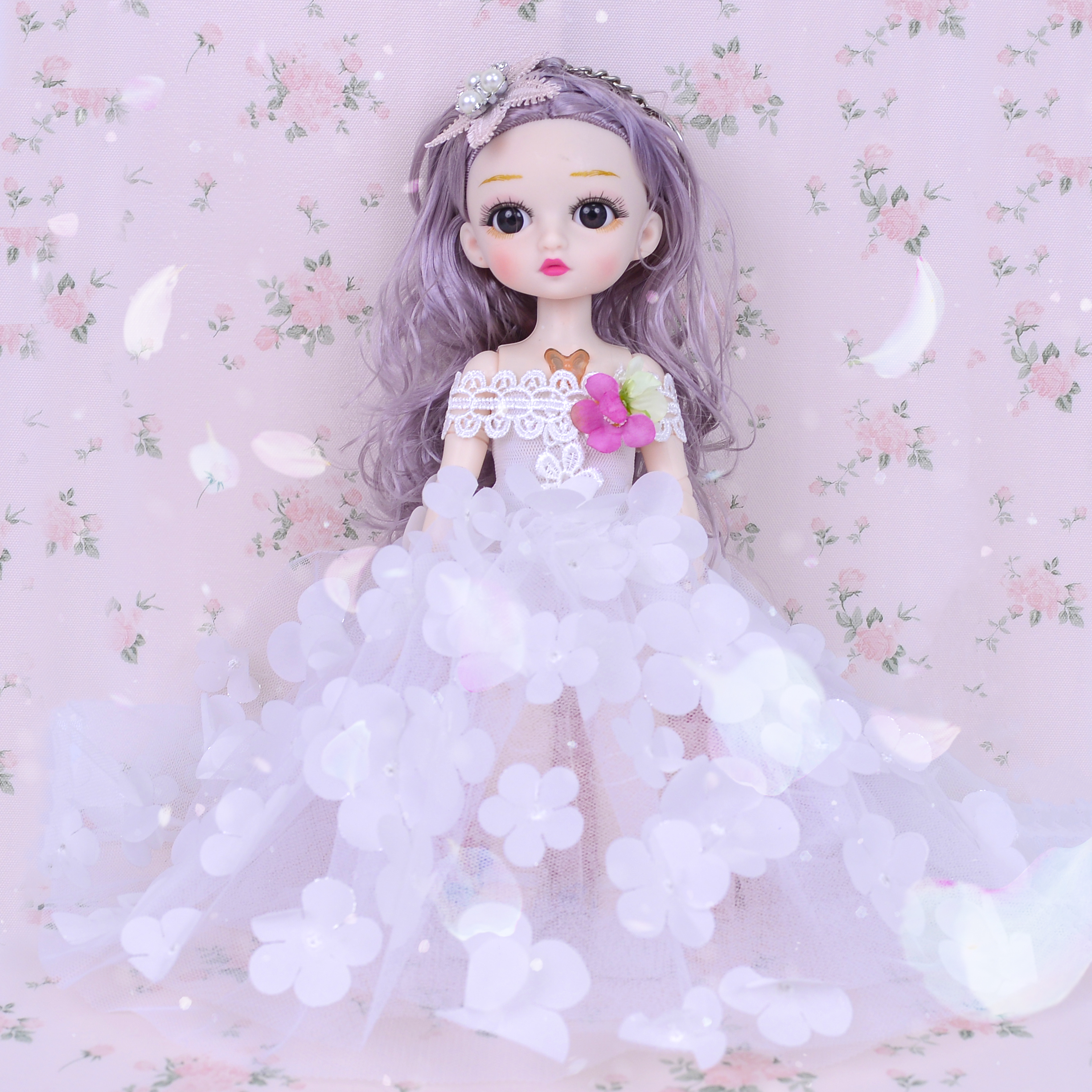 玩具/礼物/芭比娃娃白底实物图