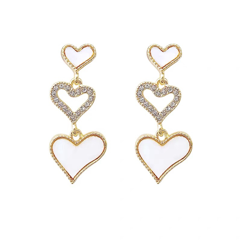 Dingxin Accessories Earrings 9120087, a popular new product in foreign trade, offers fashionable metal earrings with a European and American style. Wholesale supply from the manufacturer Item Picture