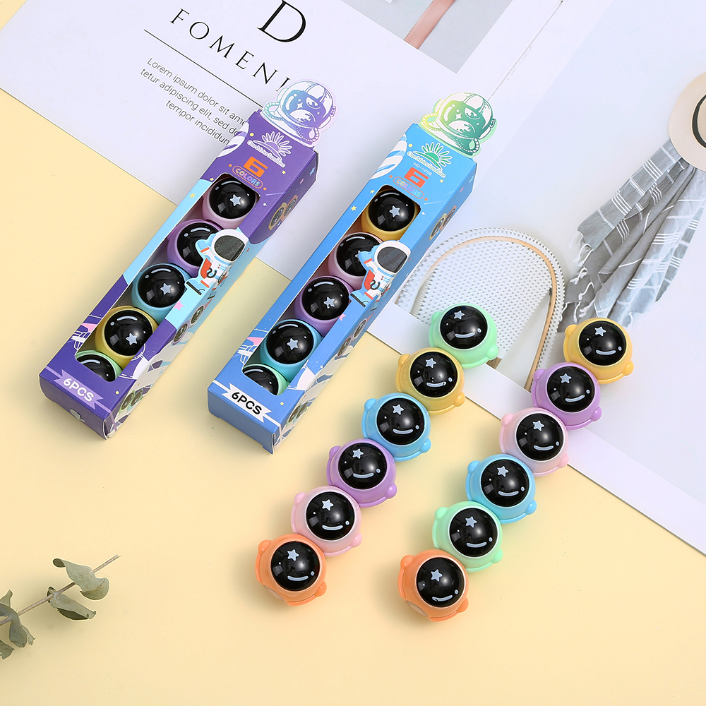 Five-color astronaut shaped spliced highlighter key marking pen Specification image