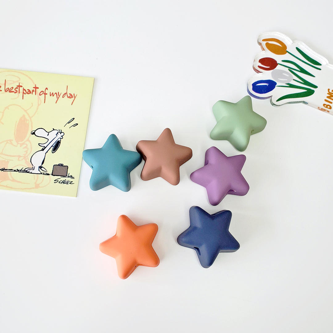 Chen Ming Accessories 27mm acrylic rubber solid color straight hole star scattered beads DIY handmade hair tie Hair accessory 100 pieces per bag Application Scenario