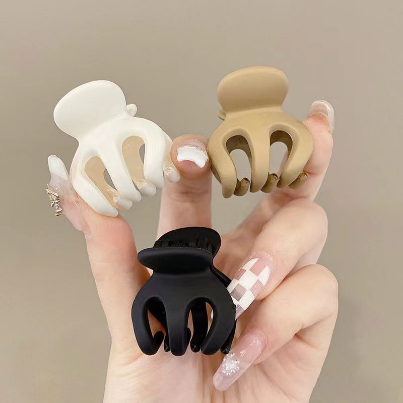 The high ponytail magic tool, the same style as Jin Chen's hair clip, women's back head ponytail clip, small clip, hair clip, claw clip, headwear h-613