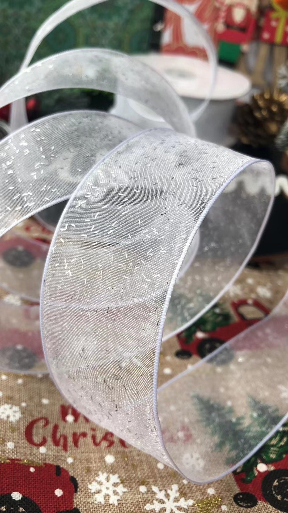 Item No. 1024 Christmas Gift Packaging Decoration Christmas Tree DIY White Silver Onion Snow Yarn Double-sided Iron Wire Webbing 3.8cm Item No. 1024 Christmas Gift Packaging Decoration Christmas Tree DIY White Silver Onion Snow Yarn Double-sided Iron Wire Webbing 3.8cm