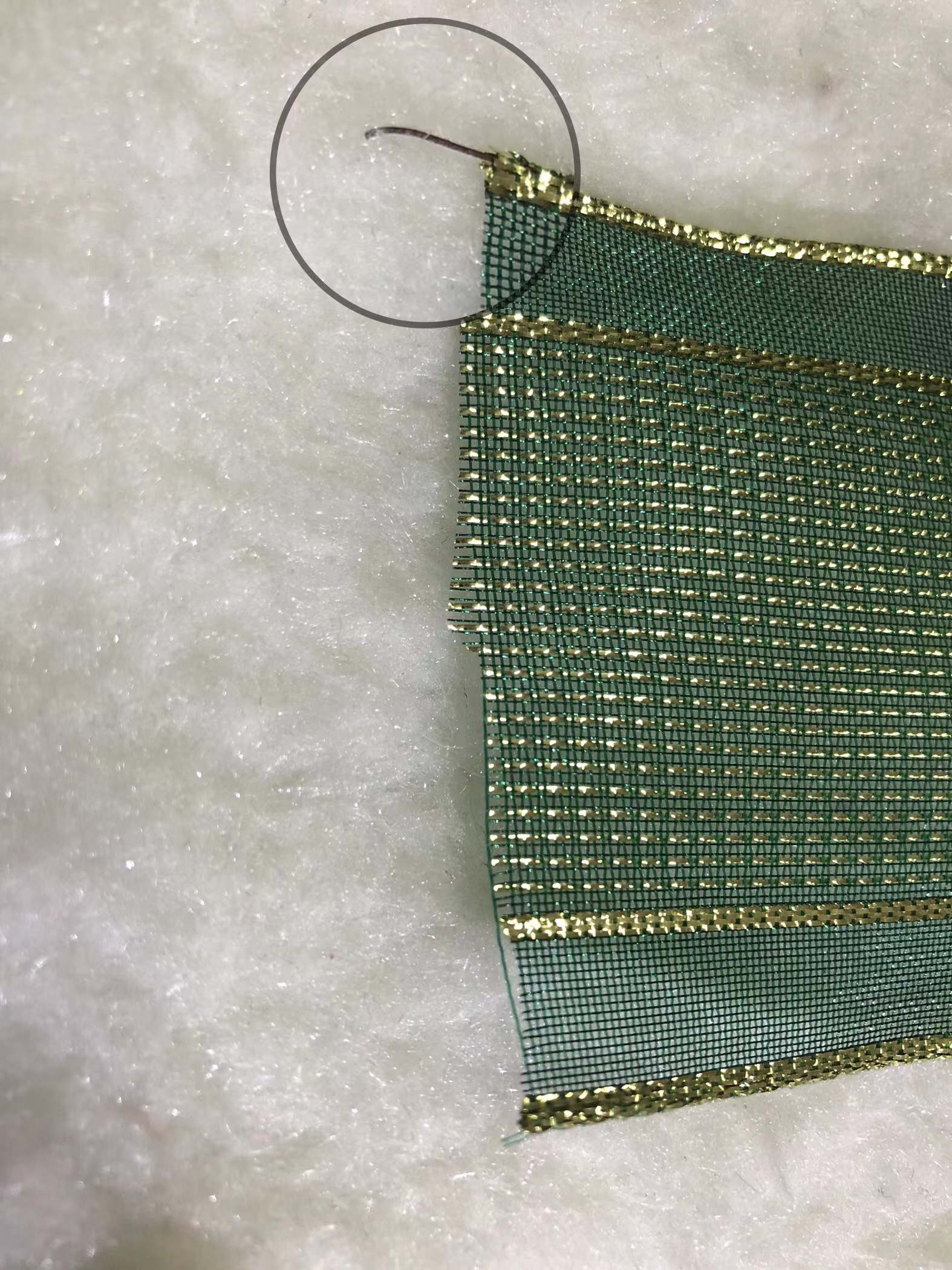 Item No. : 1065 Christmas Gift Packaging Decoration DIY Green Gold Mesh Double-sided Wire Webbing 6.3cm Specification image