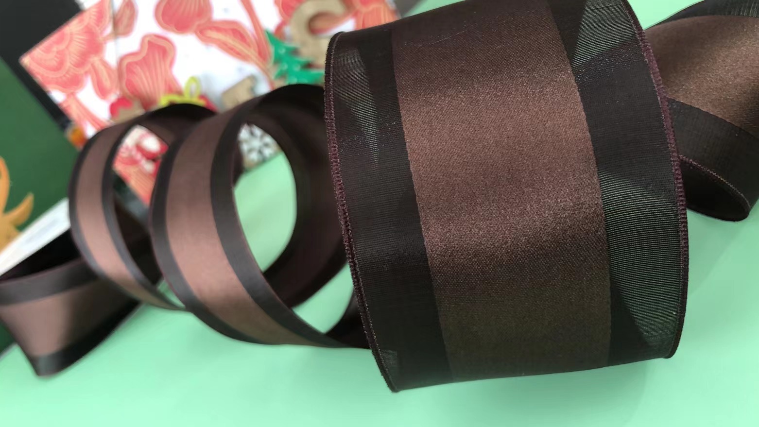 货号：1074圣诞礼品包装装饰DIY咖啡色双边铁丝织带6.3cm