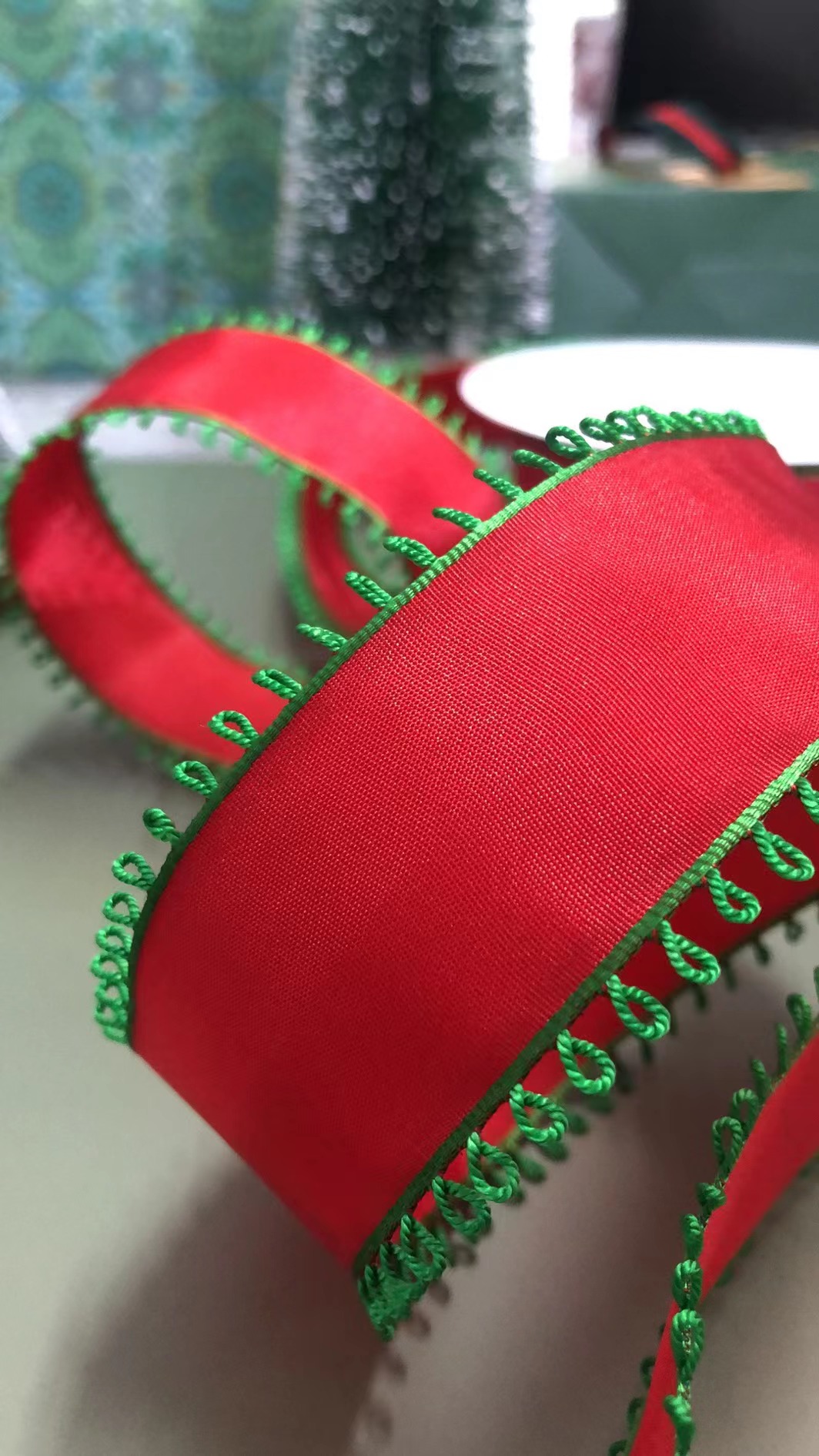 Item No. : 1067 Christmas Gift Packaging Decoration DIY Red Big Ear Edge Double-sided Wire Webbing 3.8cm