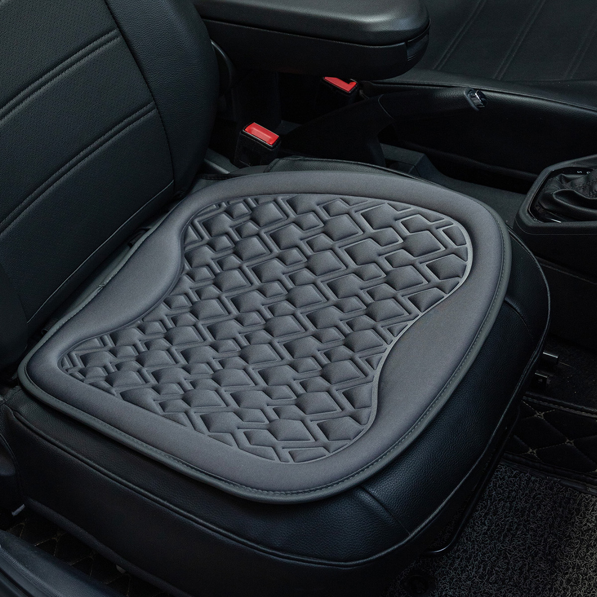 汽车坐垫夏季凉垫冰丝座椅套车垫四季通用夏天透气小蛮腰凉席座垫单片其威车饰QW32