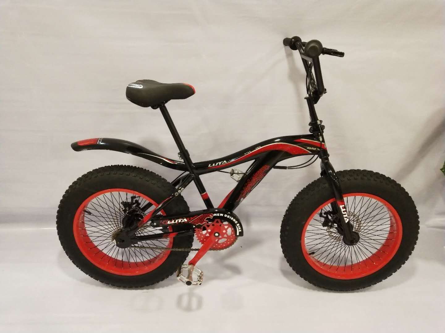 山地自行车实物图