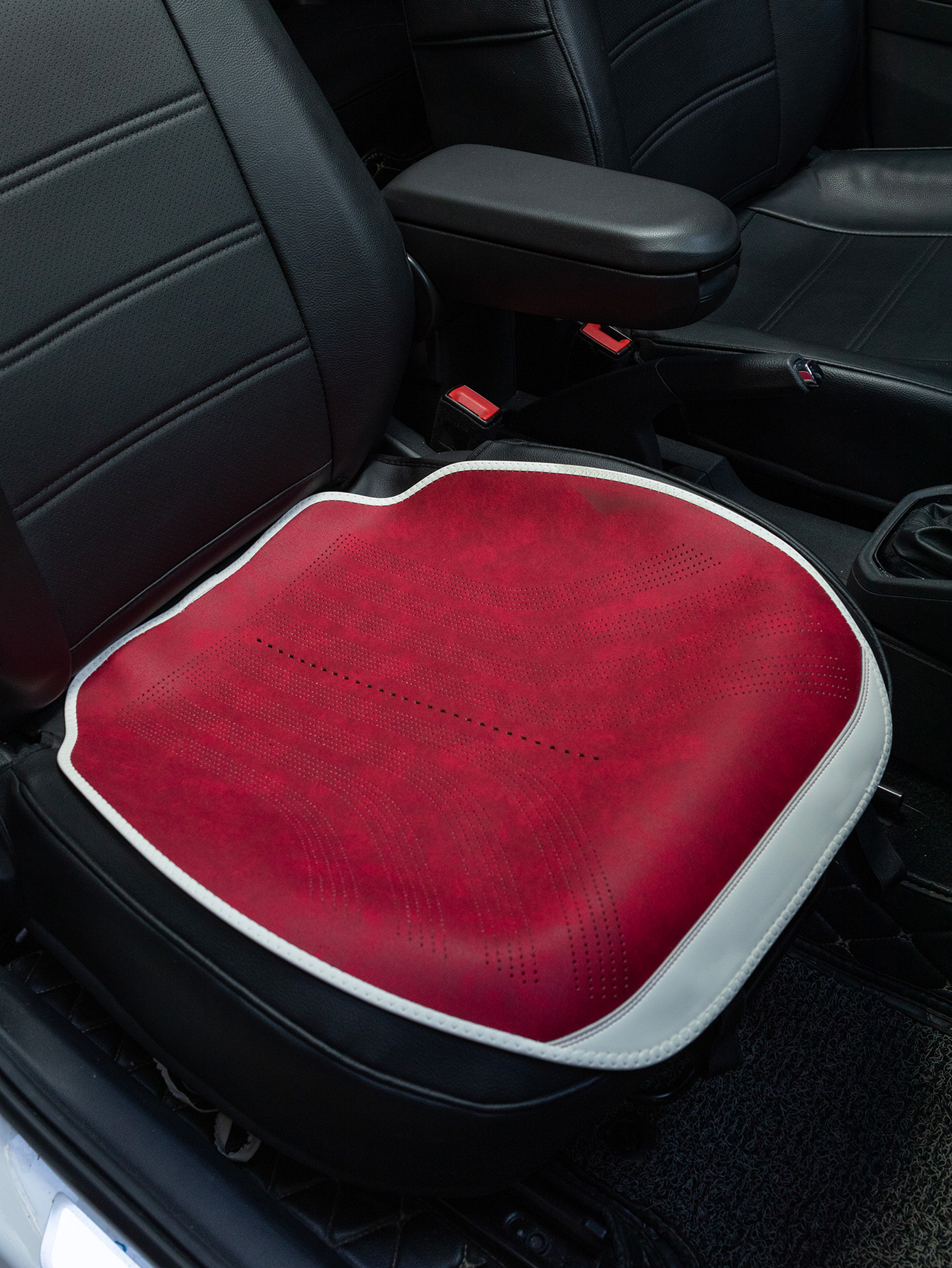 汽车用品/汽车坐垫/纳帕皮马鞍垫产品图