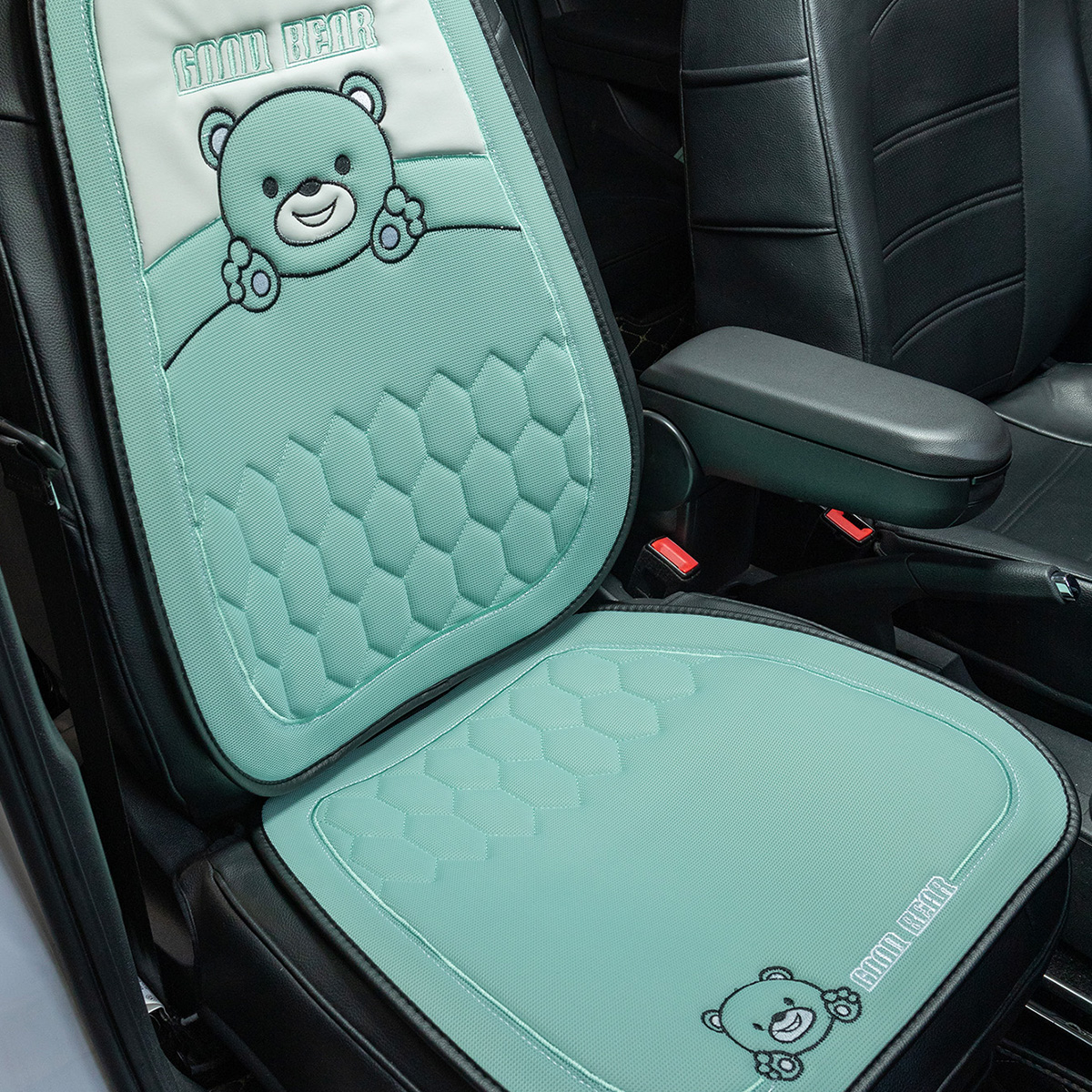 汽车坐垫卡通四季通用二件套可爱座椅垫夏季透气垫子批发其威车饰QW41