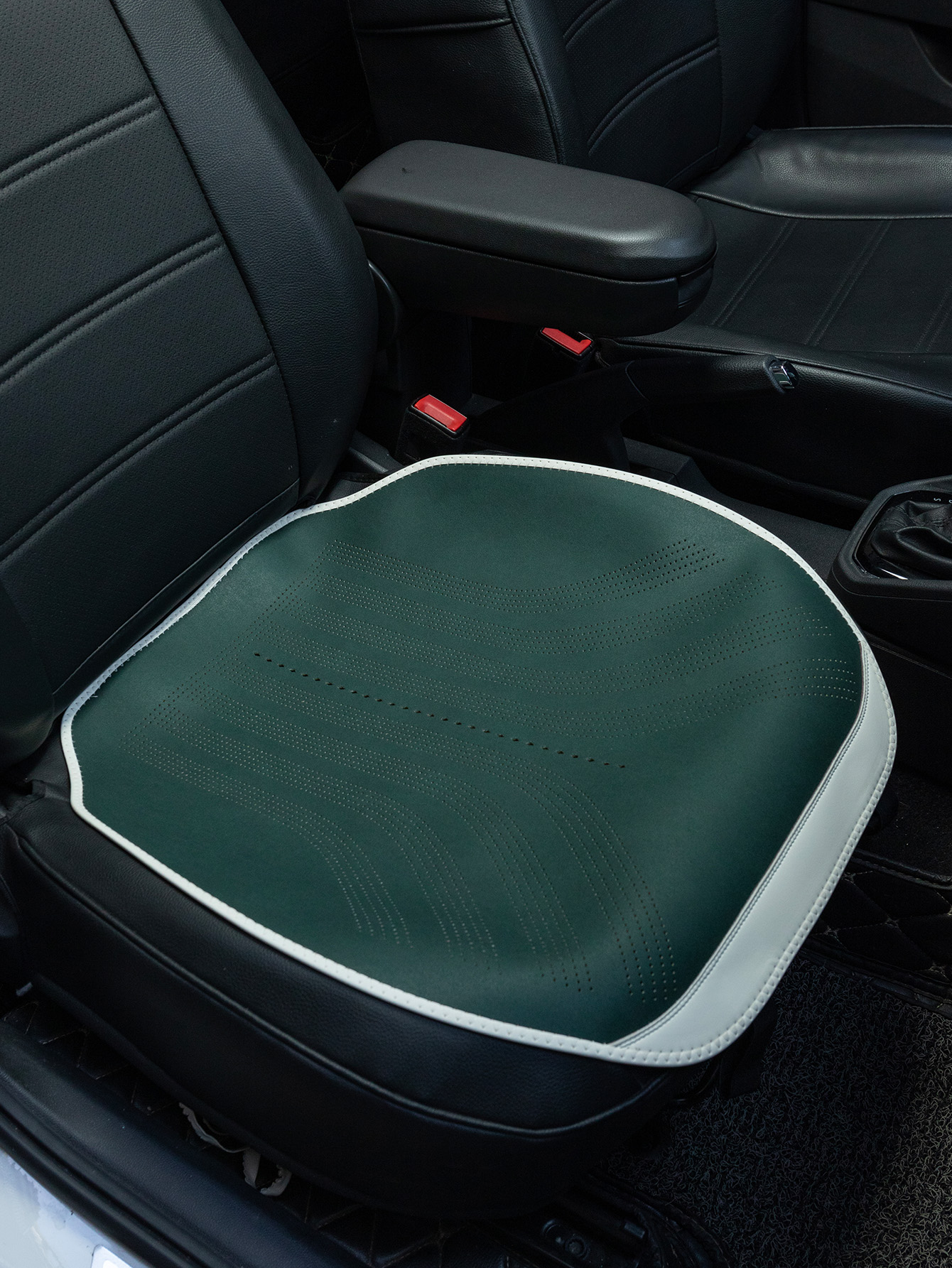 2022 New Napa leather saddle cushion, Little Waist seat cushion, semi-surround car seat cushion, all-season cushion wholesale, all-season universal Napa leather car seat cushion, Qiwei Car decoration QW28 details Picture