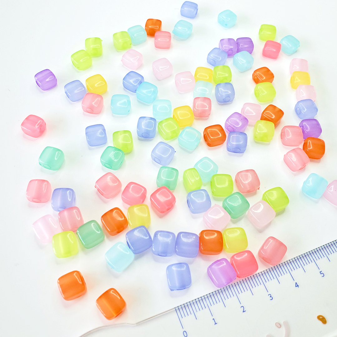Chen Ming Accessories 8*6 Jelly Dyed Acrylic Small square scattered Beads Children's DIY Handmade small bead material accessories Item Picture
