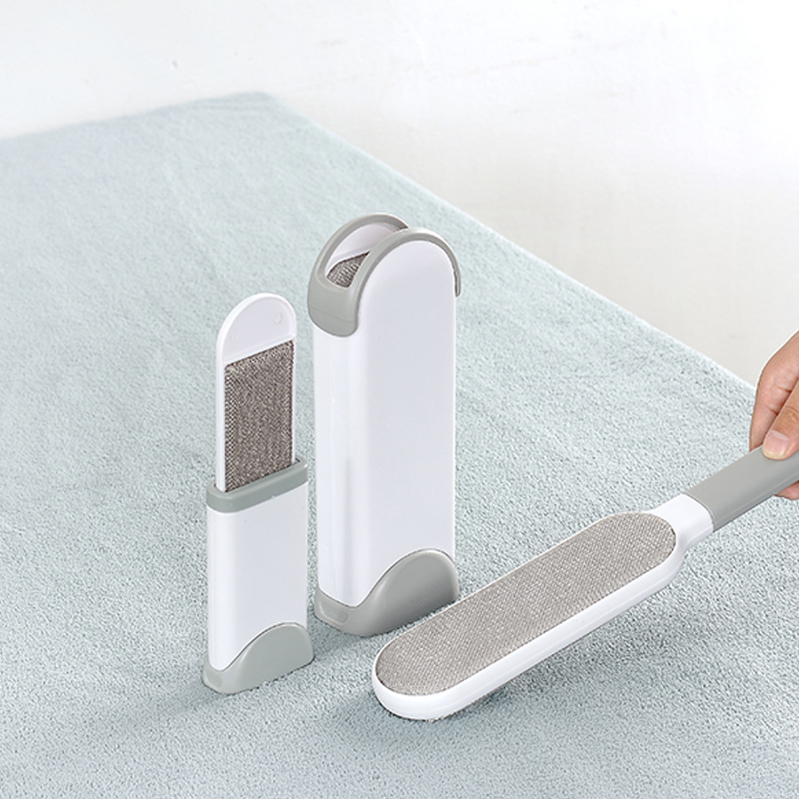 Household electrostatic clothing bristle remover
