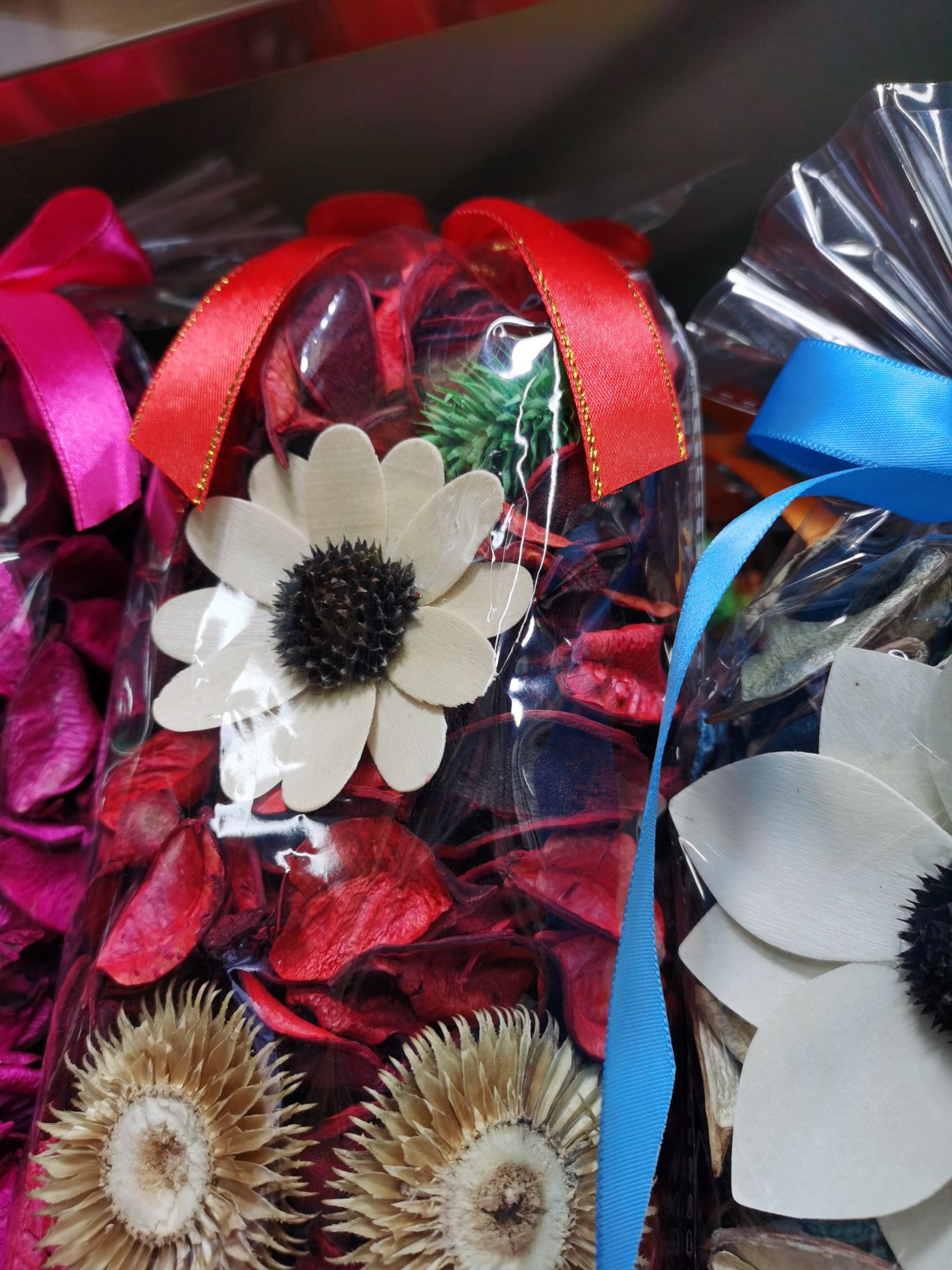 TH-6: Item Number: SM-9, 200g, Dry Floral Fragrance Pack (Mixed in 6 colors) details Picture