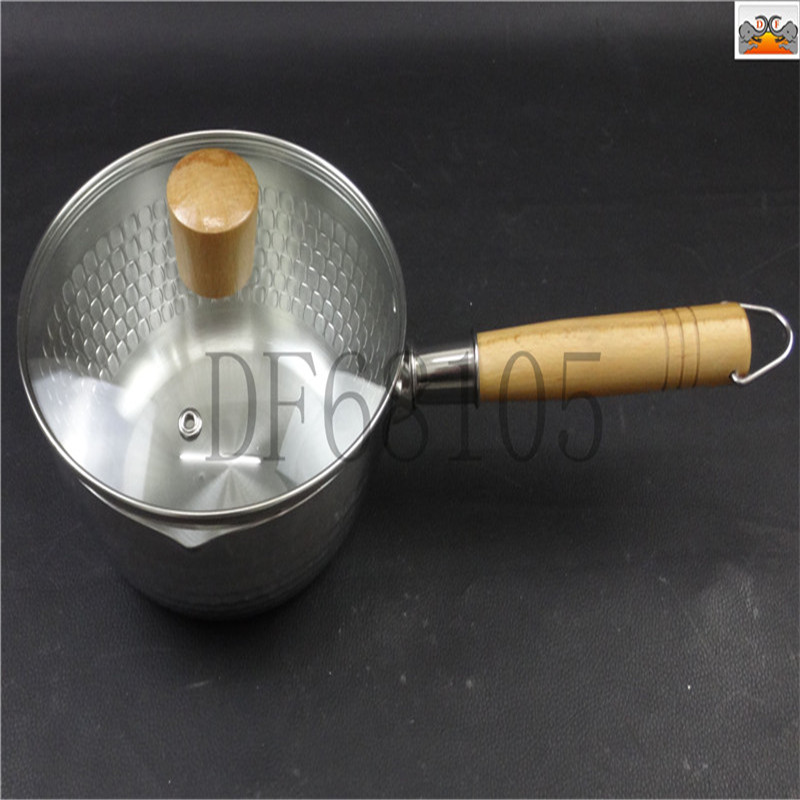 DF68105 Snow Flat Pot, stainless steel snow flat pot, Japanese wooden handle milk pot, uncoated home baby food pot, instant noodle non-stick, hammer-textured soup pot, DF Trading House Application Scenario