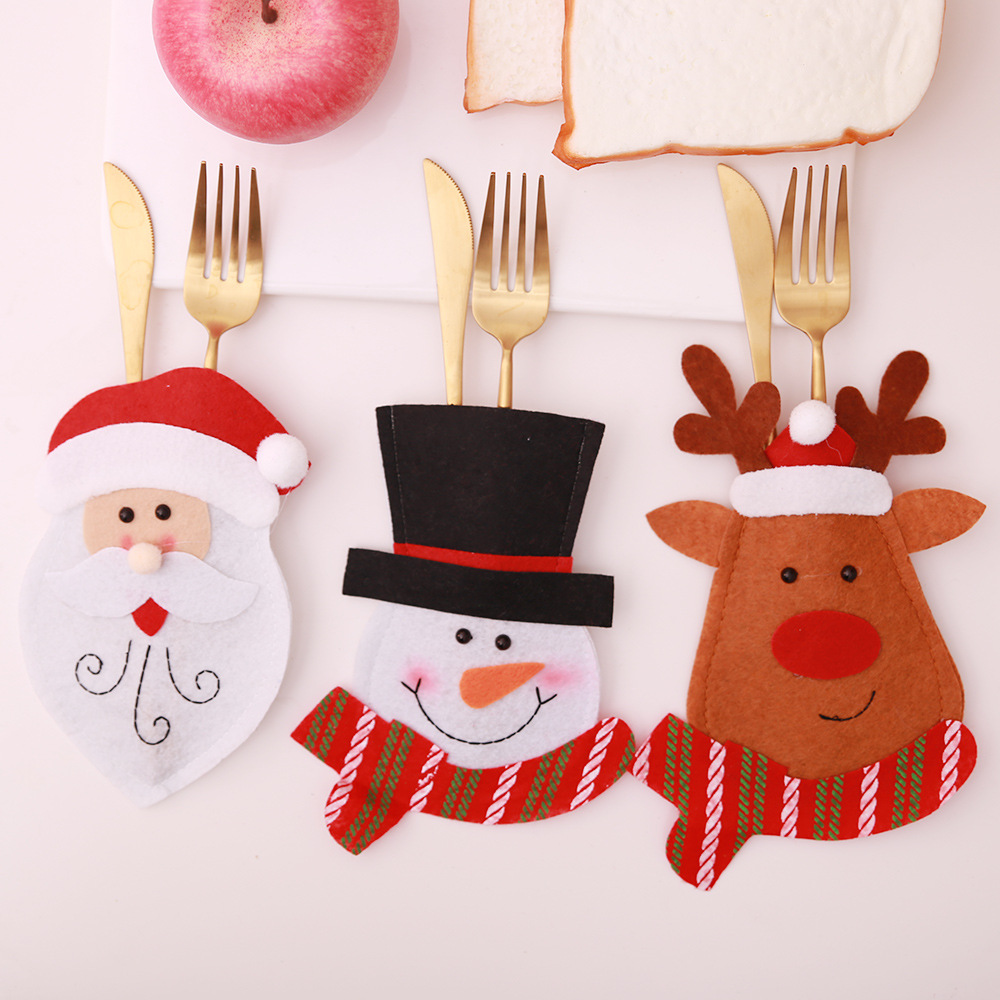 Hao Bei's new Christmas decorative items: table knife and fork sets, creative cartoon tableware sets, Santa Claus knife and fork bags Application Scenario