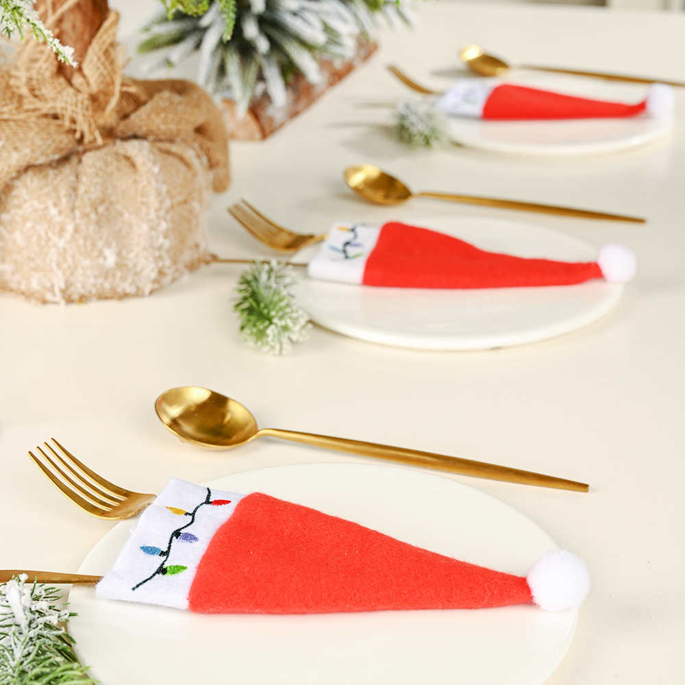 New Christmas decorations: small hats, knife and fork covers, HOHO table decorations, knife and fork bags, wine bottle covers, and holiday supplies Application Scenario