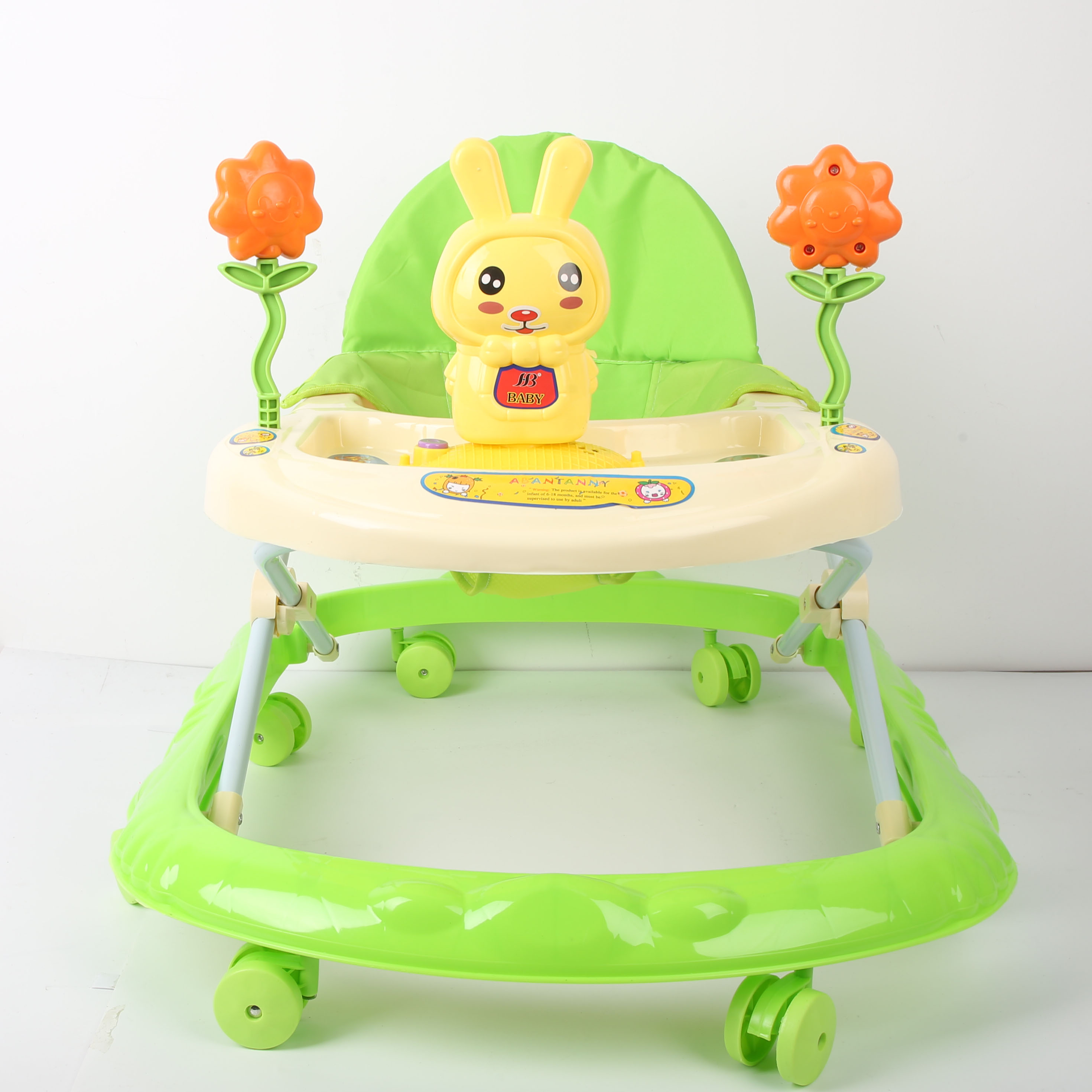 ويستطيع الطفل المتحرك ذو الأرجل من طراز O-System أن يستقل مركبة البداية باللون الأخضر Item Picture