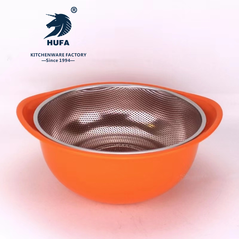Rice sieve, stainless steel close-hole basket, non-magnetic colorful draining basket, multi-purpose basin, kitchen fruit and vegetable basket, rice washer, rice sieve, filter basin, rice washing basin, vegetable washing basin, fruit basket, household kitchenware Application Scenario