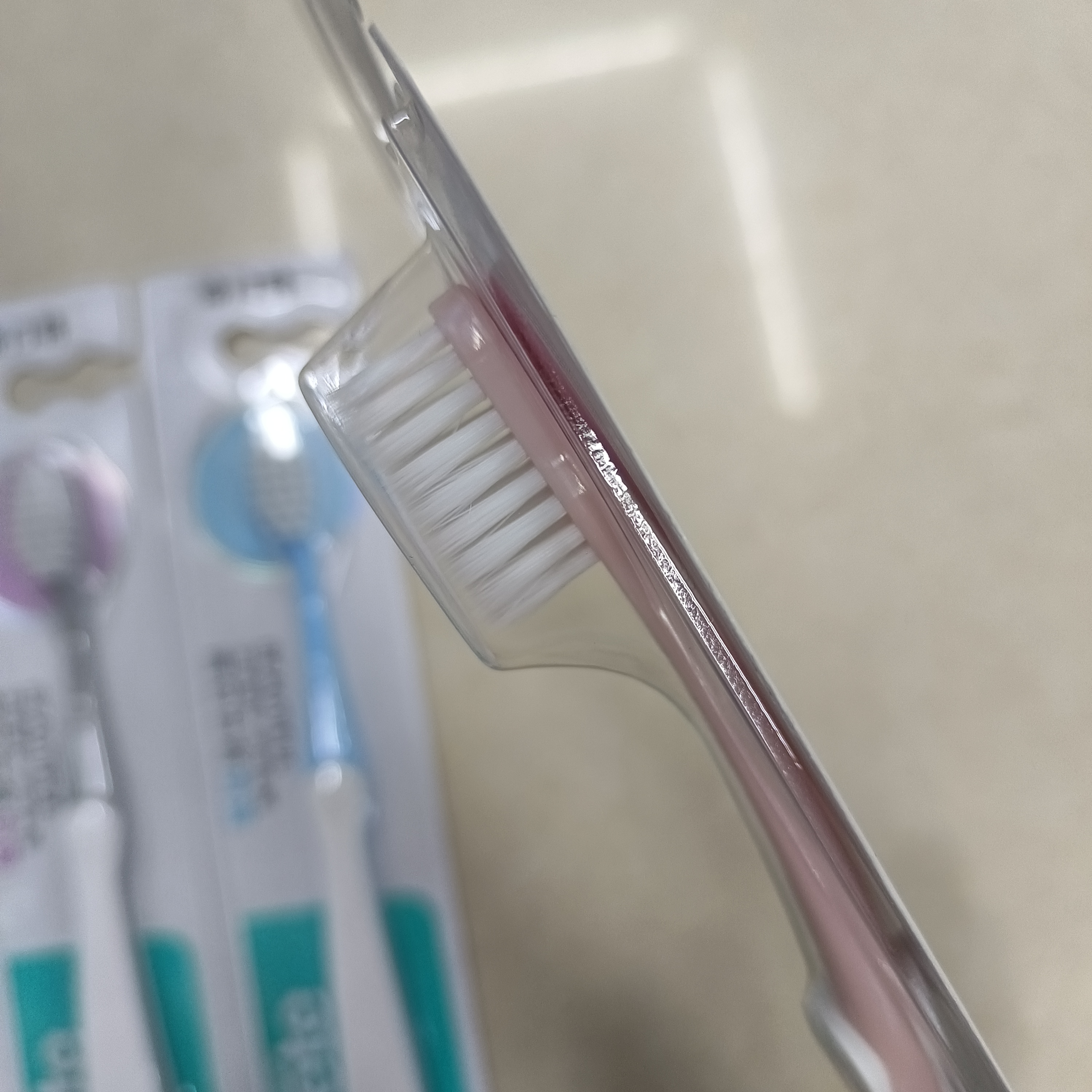 爆款牙刷/软毛牙刷白底实物图