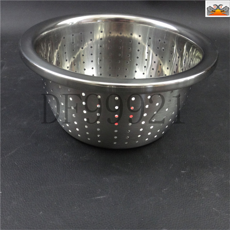 DF99921 Extra Thick Inverted Hole rice Sieve, Stainless steel rice washing sieve, vegetable washing basket, rice washing sieve, leaky basin, vegetable washing basin, dense hole rice washing basket, DF TRADING HOUSE Application Scenario