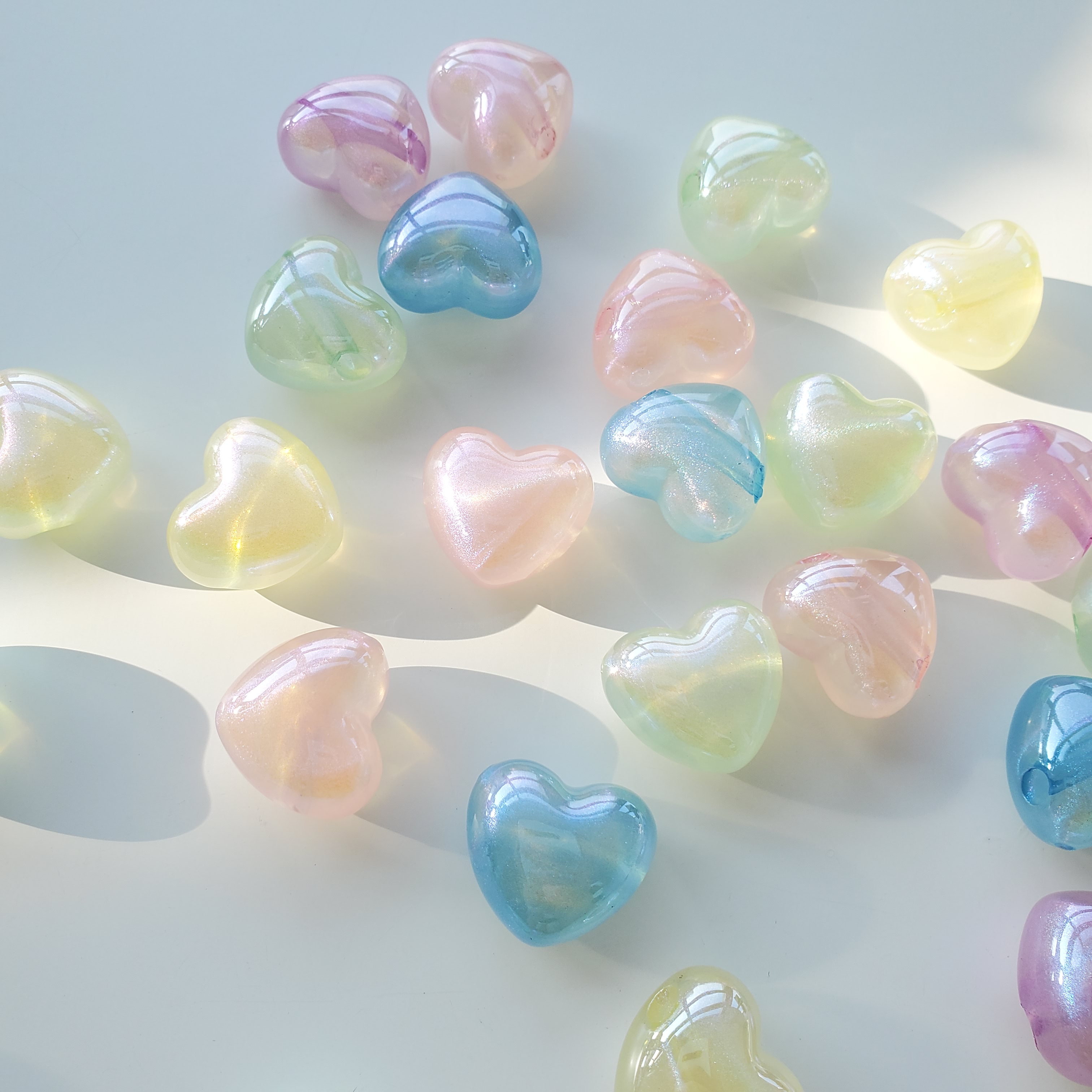 Chen Ming Jewelry Acrylic pearlescent sugar beans 22*15*20mm heart-shaped beads, loose beads, stringing beads, diy materials, children's necklaces, hair strings, accessories, kindergarten gifts