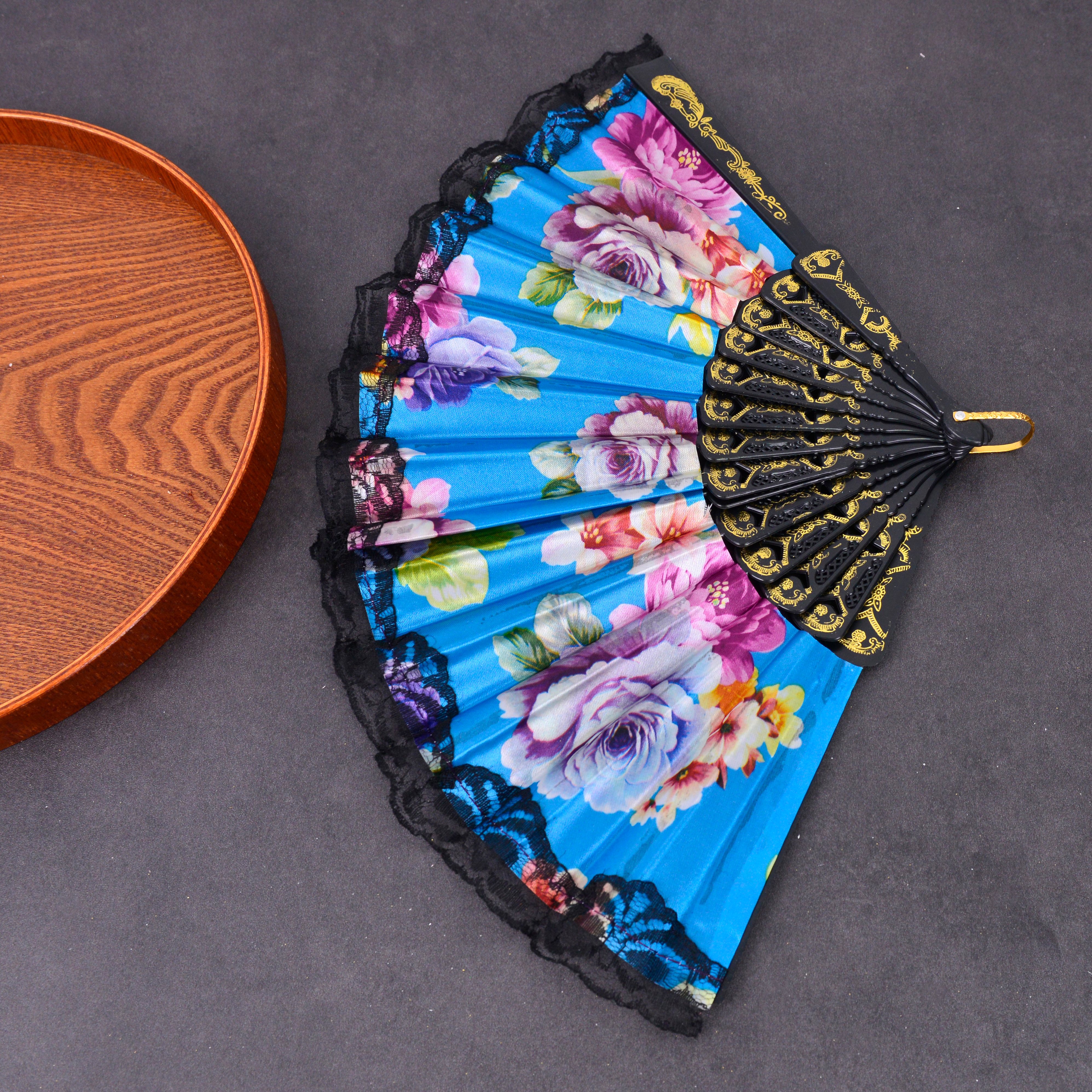 中国风扇子舞蹈扇黑杆绸布花边印花扇子塑料扇龙骨扇