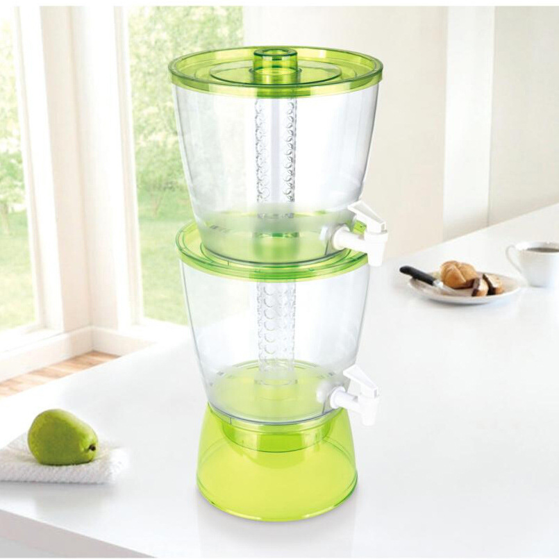 Large-capacity single-layer and double-layer plastic cold water bottle with faucet