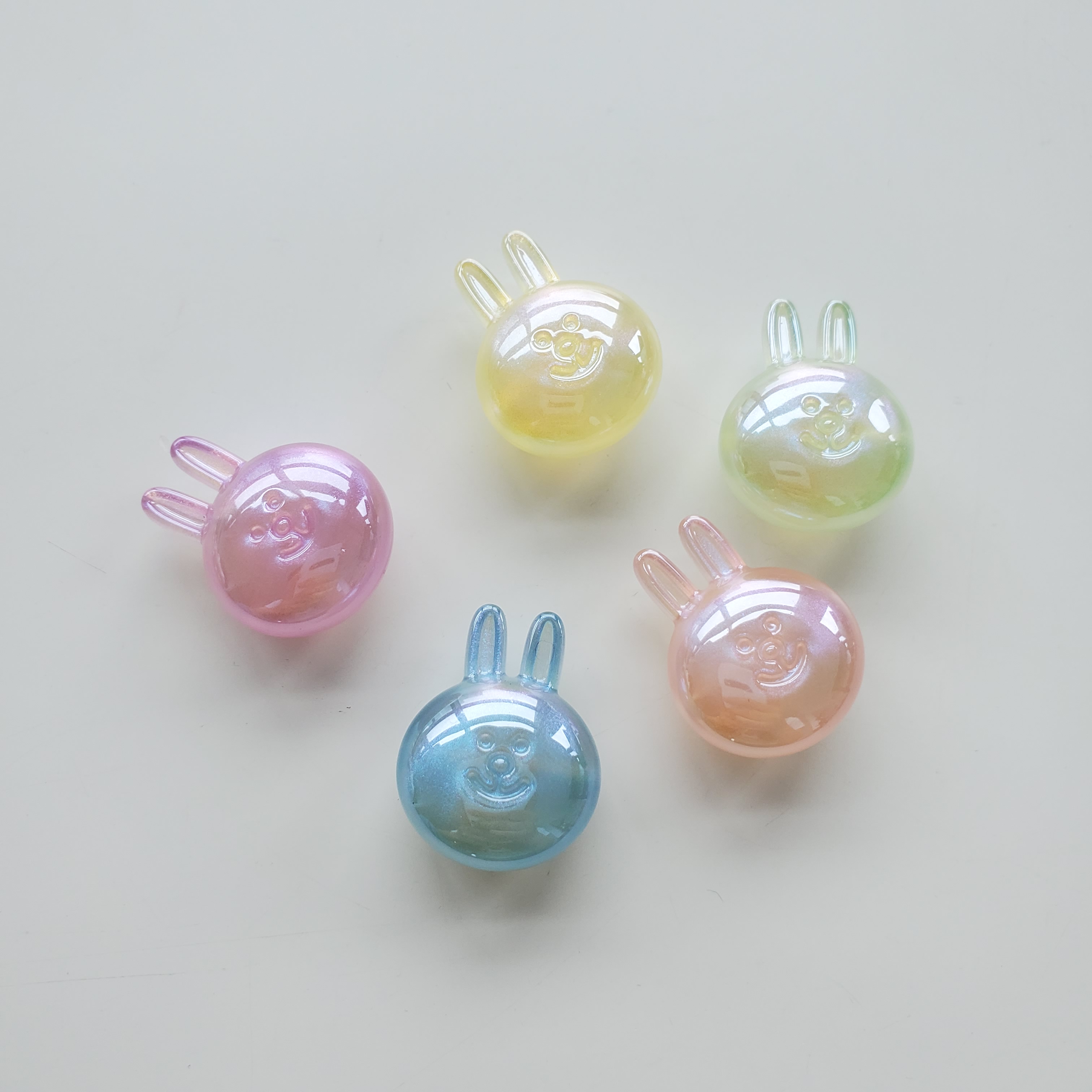 手工饰品配件/DIY首饰/兔子珠子配件白底实物图