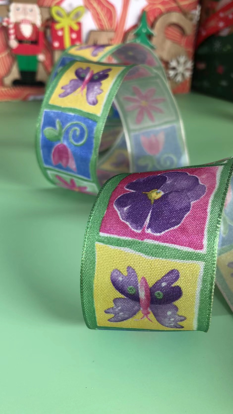 Item No. : 1135 Christmas Gift Packaging Decoration DIY Green Spring Printed Double-sided Wire Webbing 3.8cm