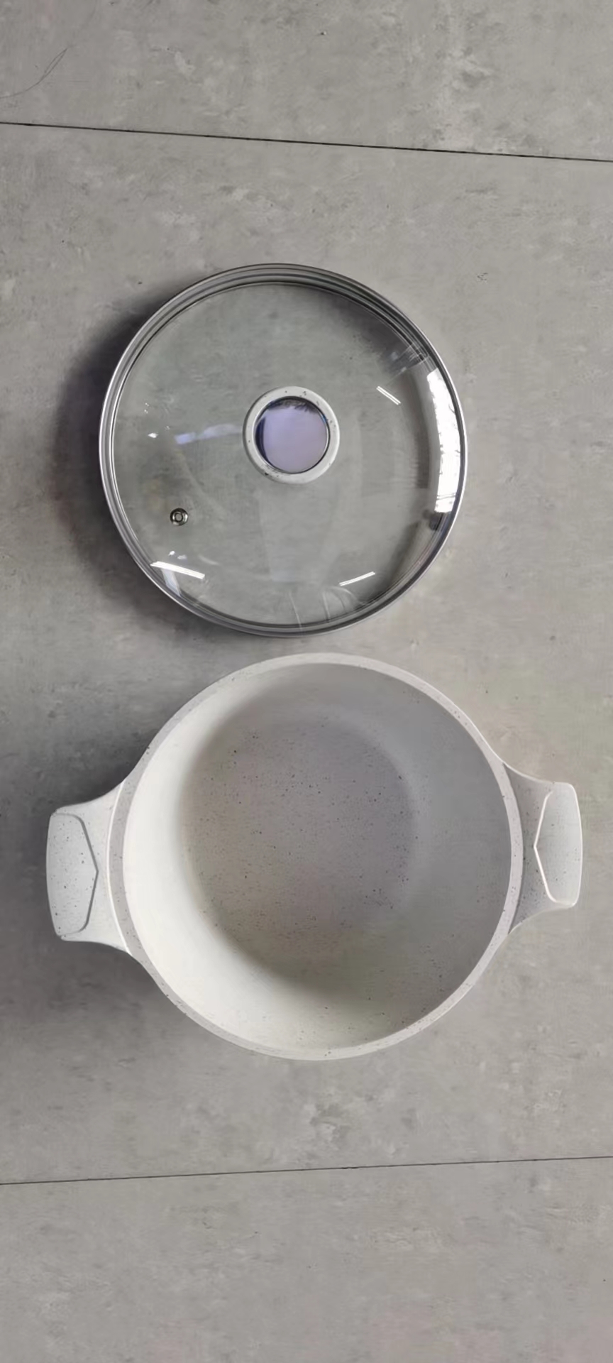 Arch-shaped die-cast pot with marble mixed color Application Scenario