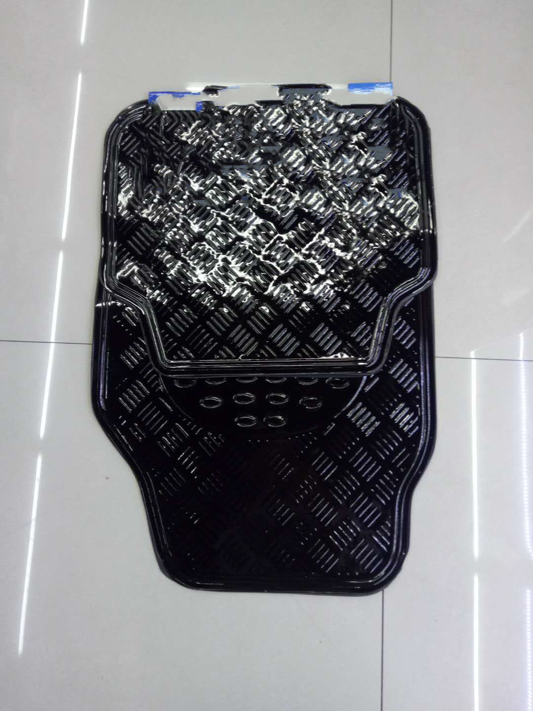 PVC aluminum film anti-slip carpet floor mat, PVC carpet for export, universal car floor mat, car floor mat, foot mat 4pc, Qiwei Car Decoration QW55 Item Picture