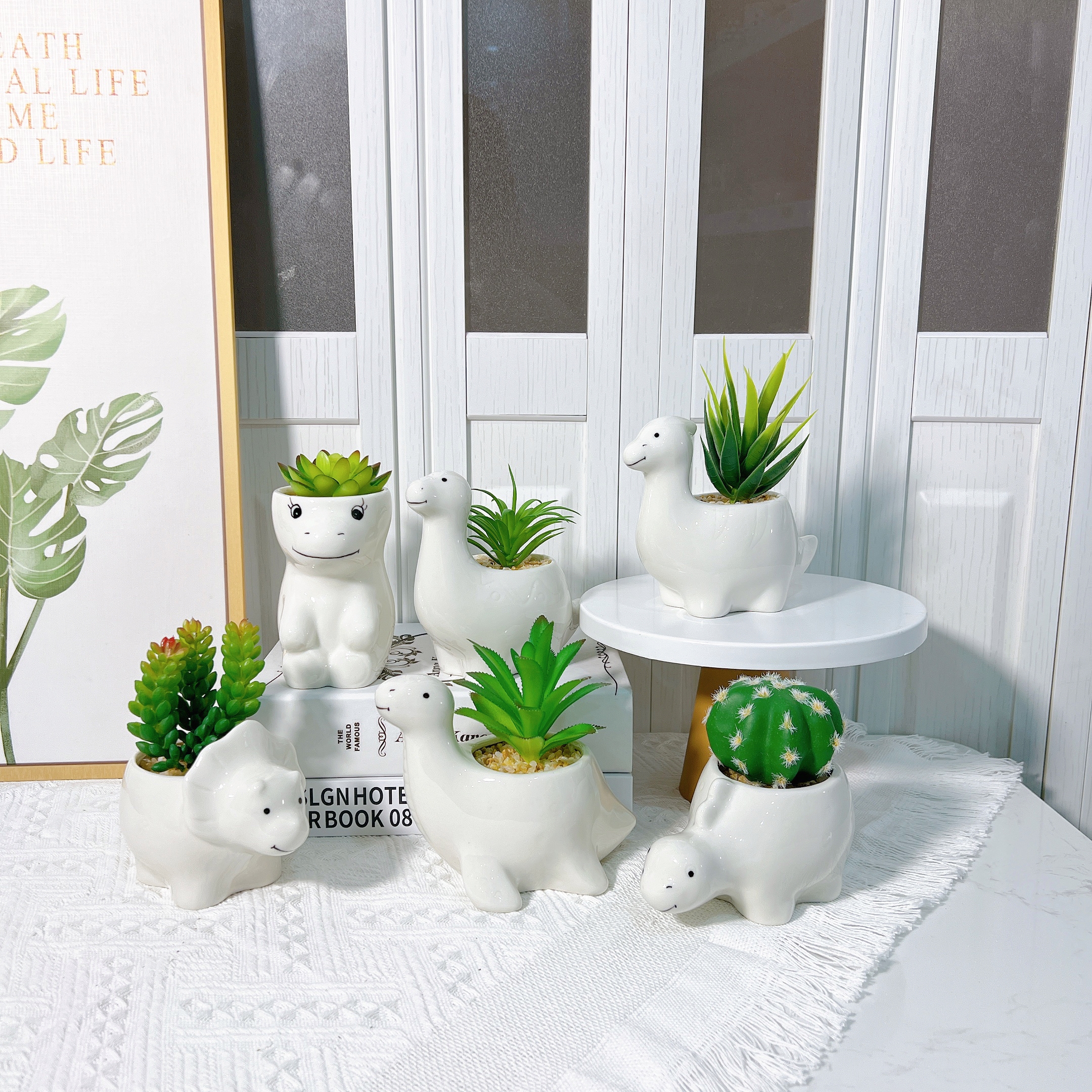 新款跨境多肉花盆卡通动物恐龙陶瓷花盆桌面摆件白瓷盆厂家直销