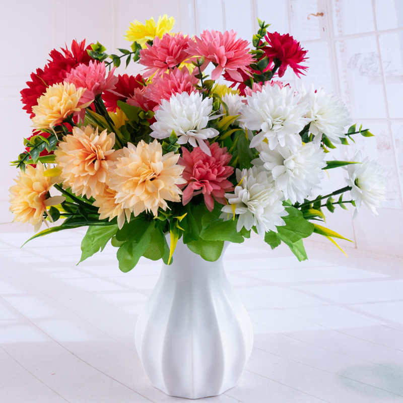 Direct sales of artificial flower manufacturers: 5-head seven-flower chrysanthemum artificial flower bouquets and ornaments Application Scenario