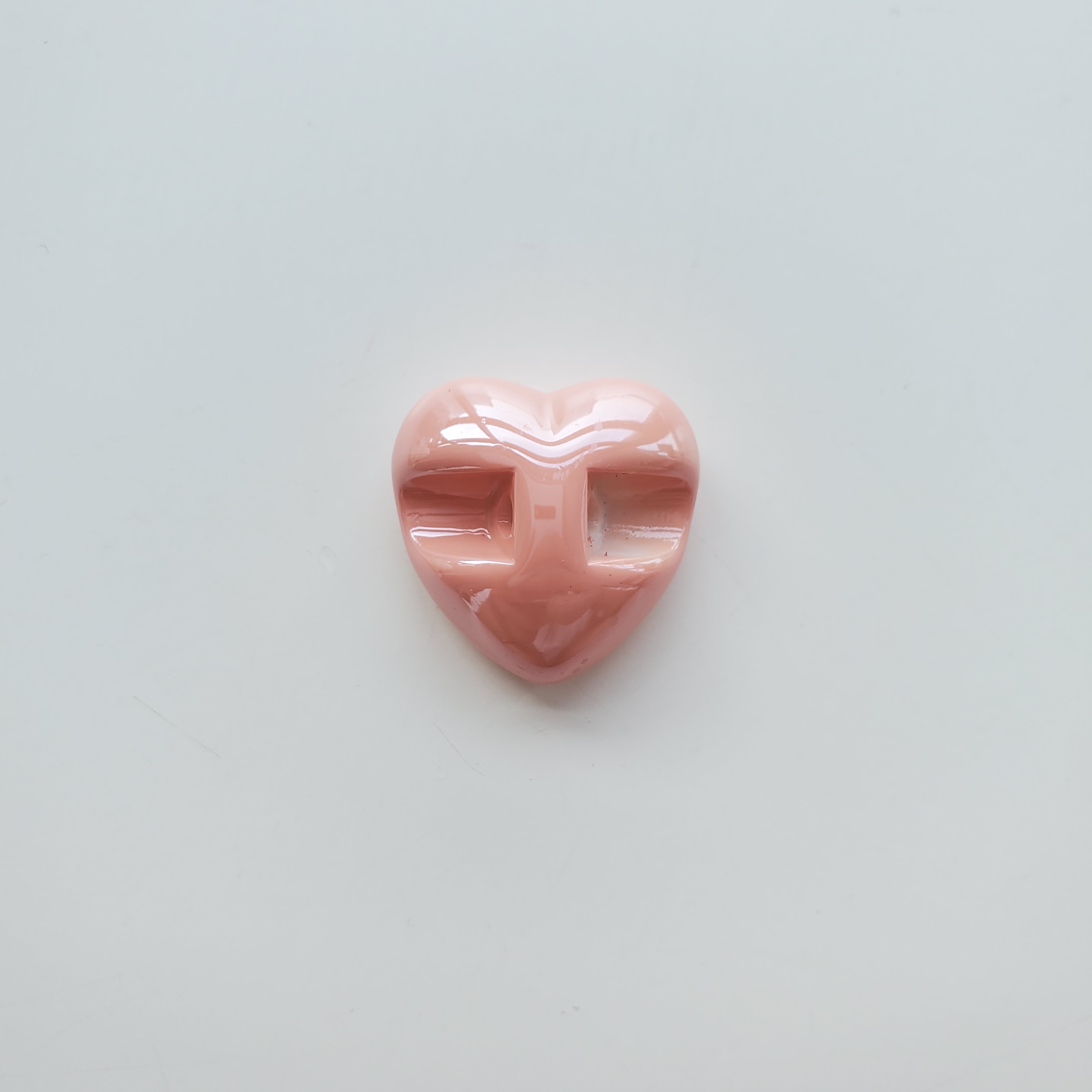Chen Ming's acrylic fashion DIY back-hole heart-shaped acrylic pendants, hair accessories, earrings, earrings, necklaces, material accessories, handcrafted DIY hair ropes, hair bands, leather band accessories Item Picture