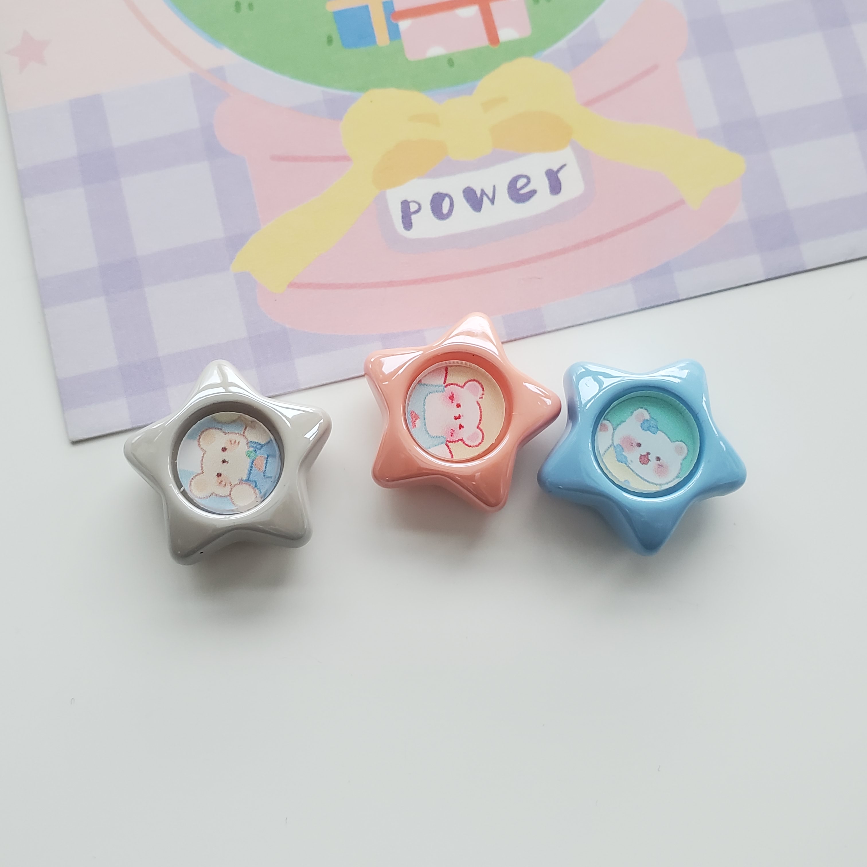 Chen Ming's acrylic fashion DIY pendants, hair accessories, earrings, necklaces, jewelry materials and accessories, ins solid color flower diy resin accessories Application Scenario