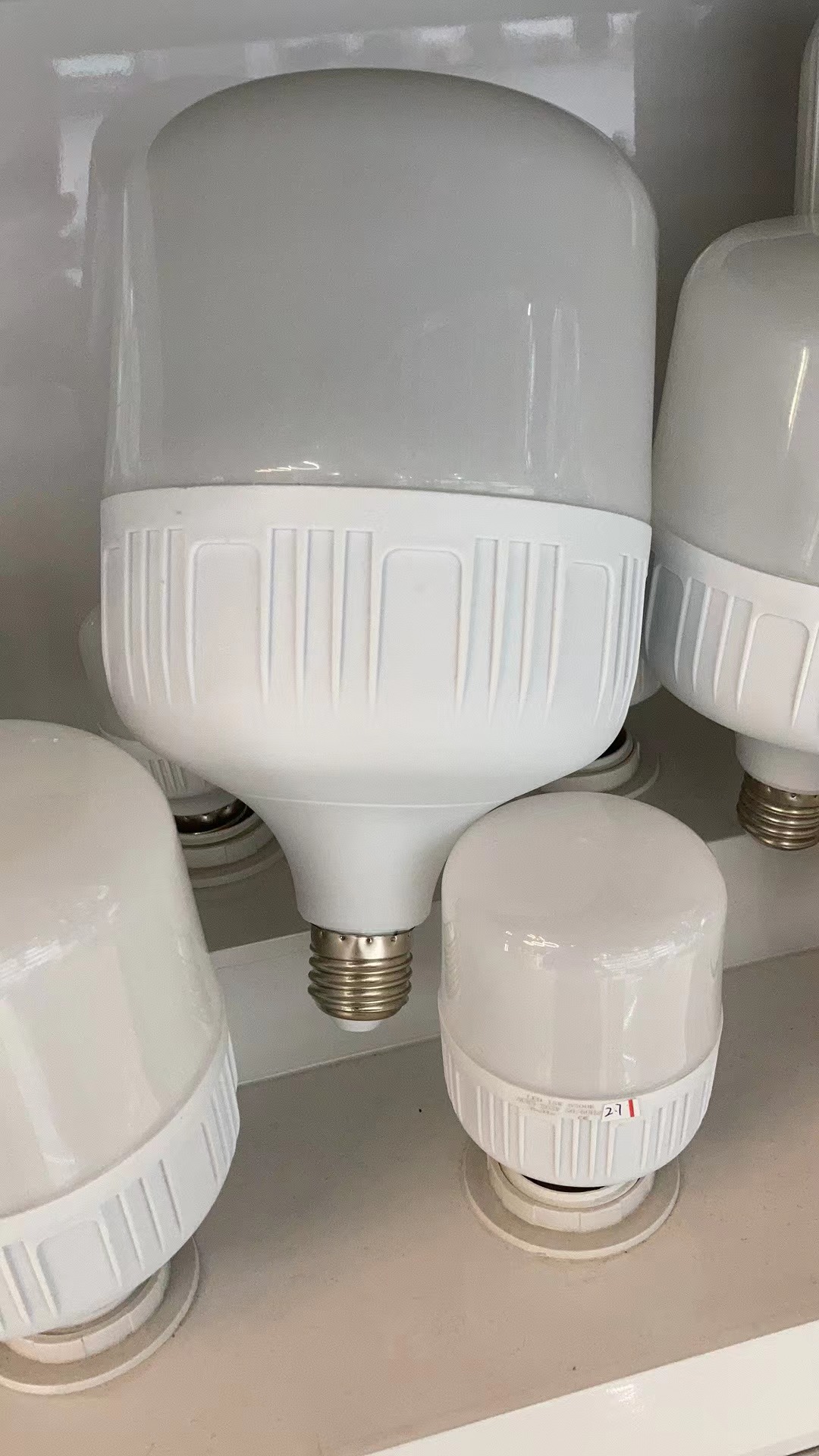 High Rich handsome/White rich beautiful LED bulb LED T type Bulb 27 B22