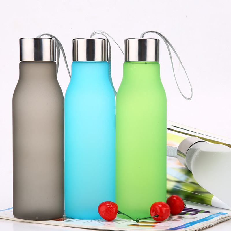 Plastic cup with a sling details Picture