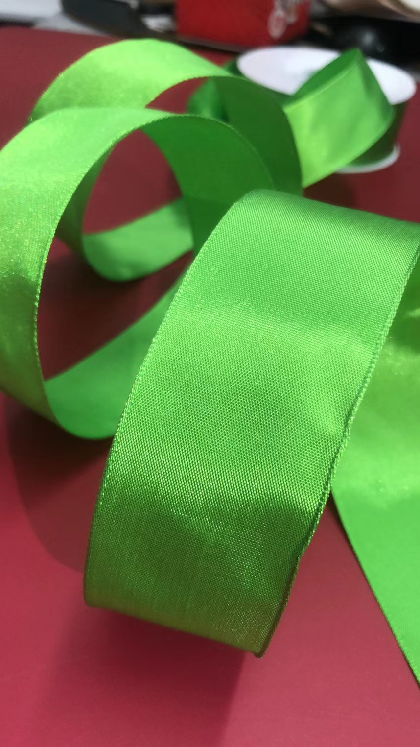 Item No. : 1171 Christmas Gift Packaging Decoration DIY Double-sided Green Double-sided Wire Webbing 3.8cm Christmas Supplies Christmas ornaments