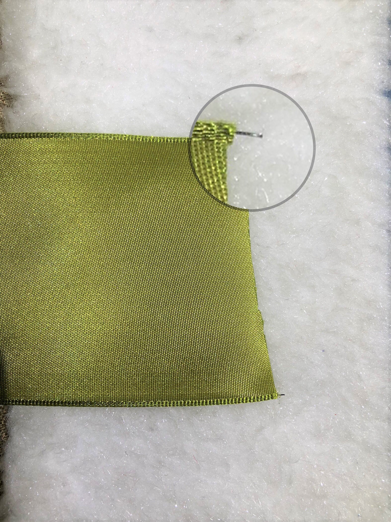 Item No. : 1164 Christmas Gift Packaging Decoration DIY Double-sided Smooth Green Double-sided Iron Wire Webbing 6.3cm Application Scenario
