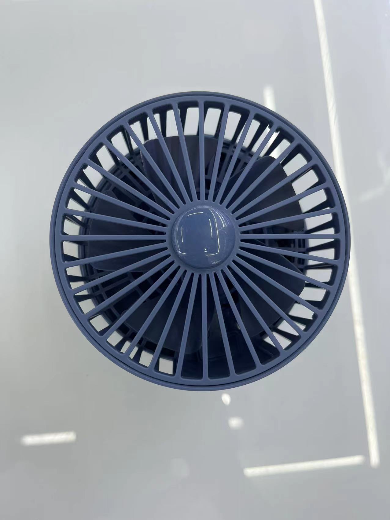 The K12 extendable and foldable charging fan comes in three colors: pink, green and blue, with two wind speeds. It can be folded for easy storage Specification image