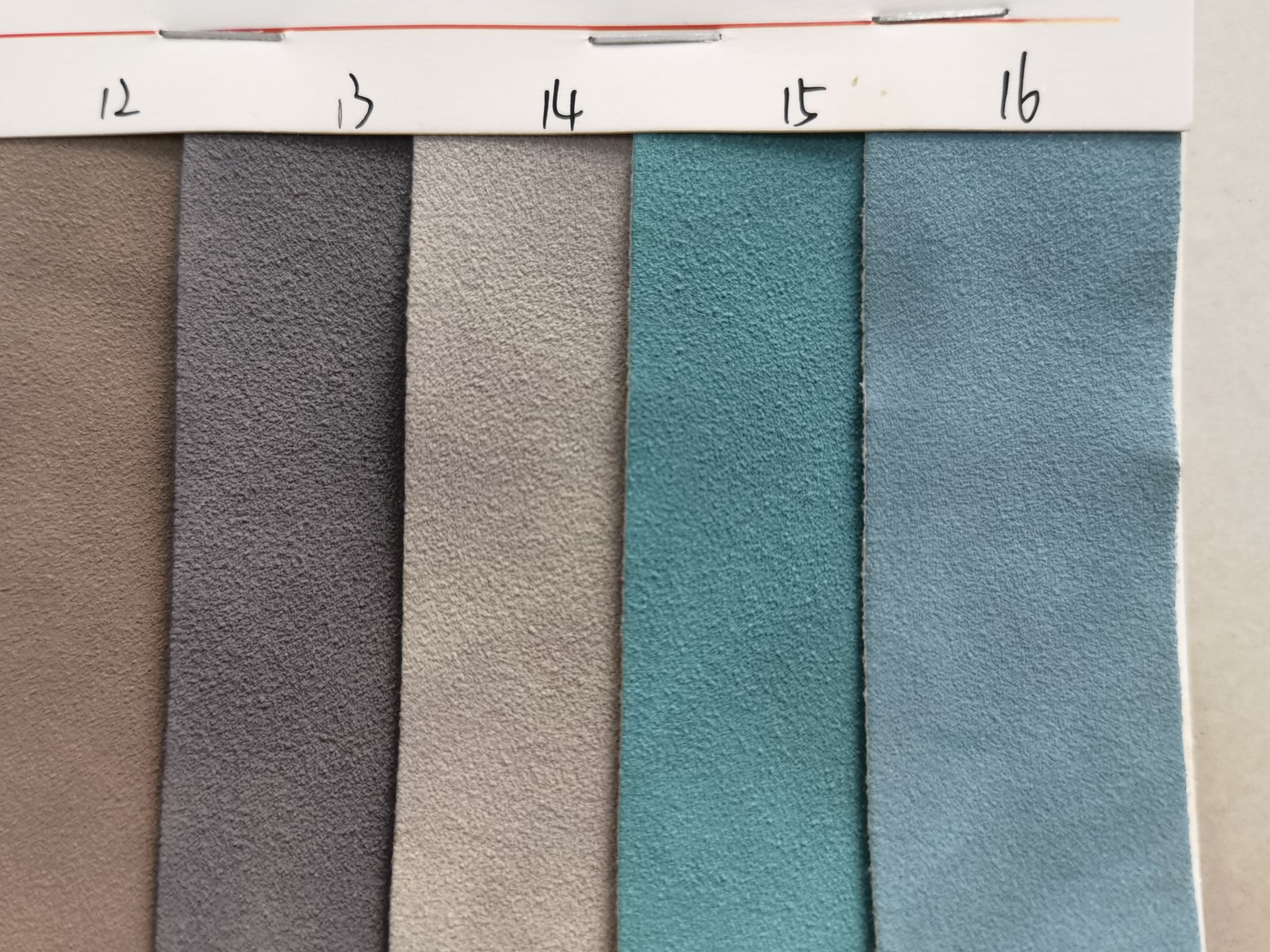 厂家直销皮革新款箱包材料面料欧粗羊巴详情图4