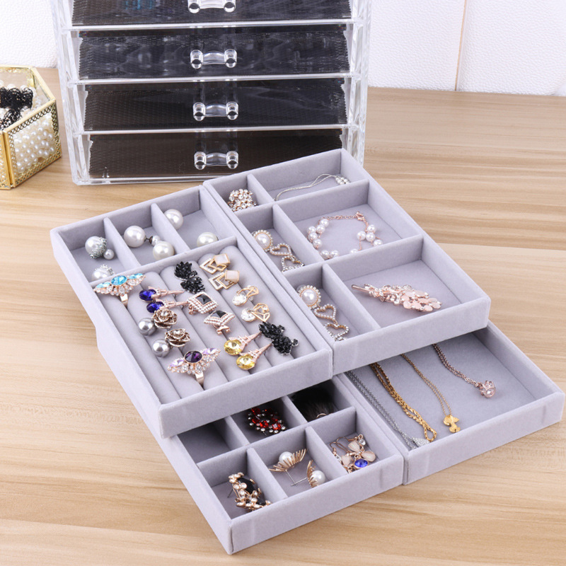 Jewelry plate, accessory display tray Application Scenario