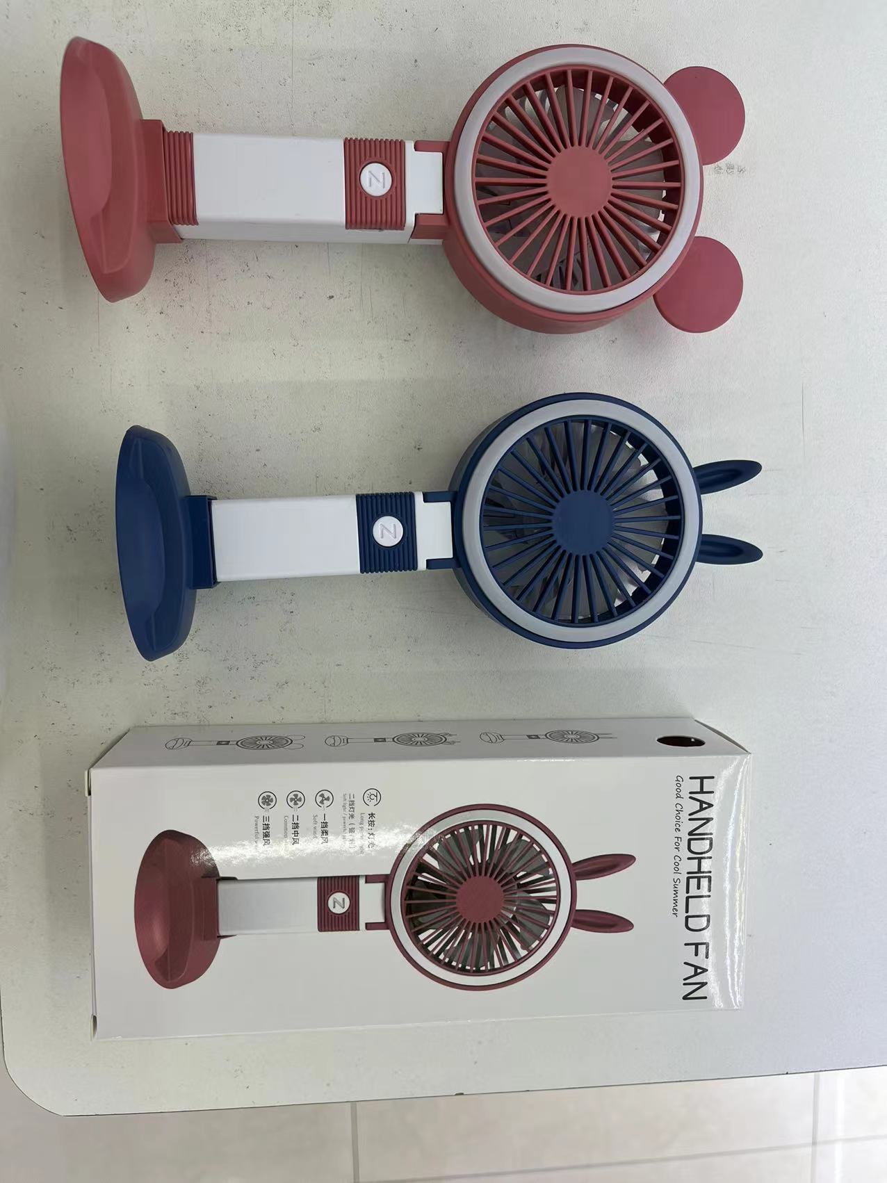The charging folding fan with light comes in three colors: pink, green and blue, with three Settings. It is a handheld fan with light and is convenient to carry Item Picture