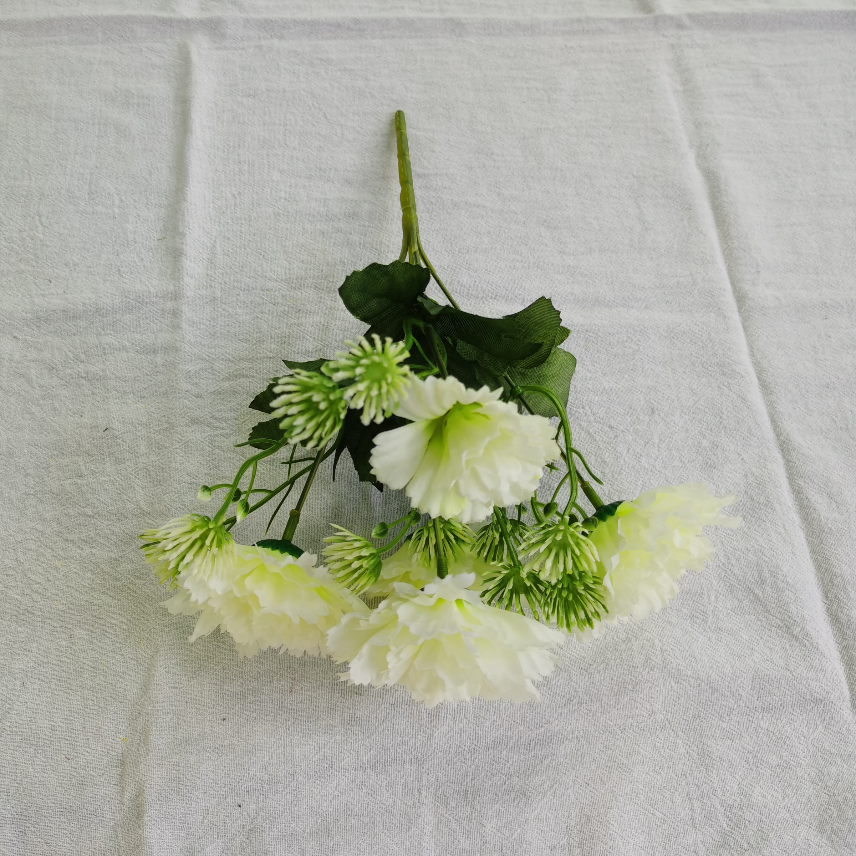 Direct sales of artificial flower manufacturers: 5-head 6-flower artificial flower bouquets and ornaments, featuring high-quality grass and large lilacs Specification image