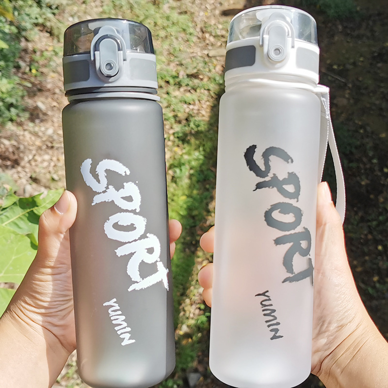 Export of frosted large-capacity water cups