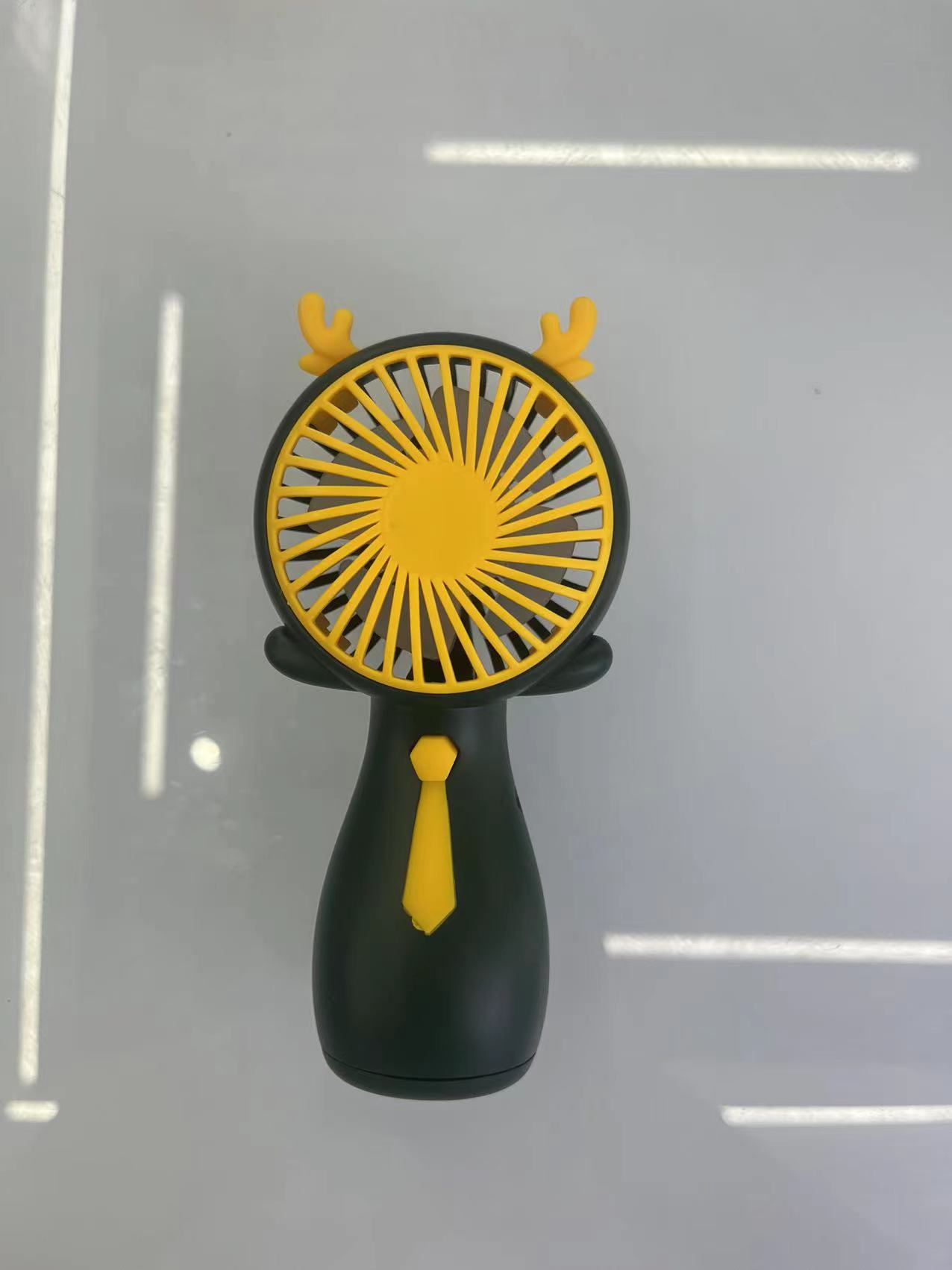 迷你充电细节图