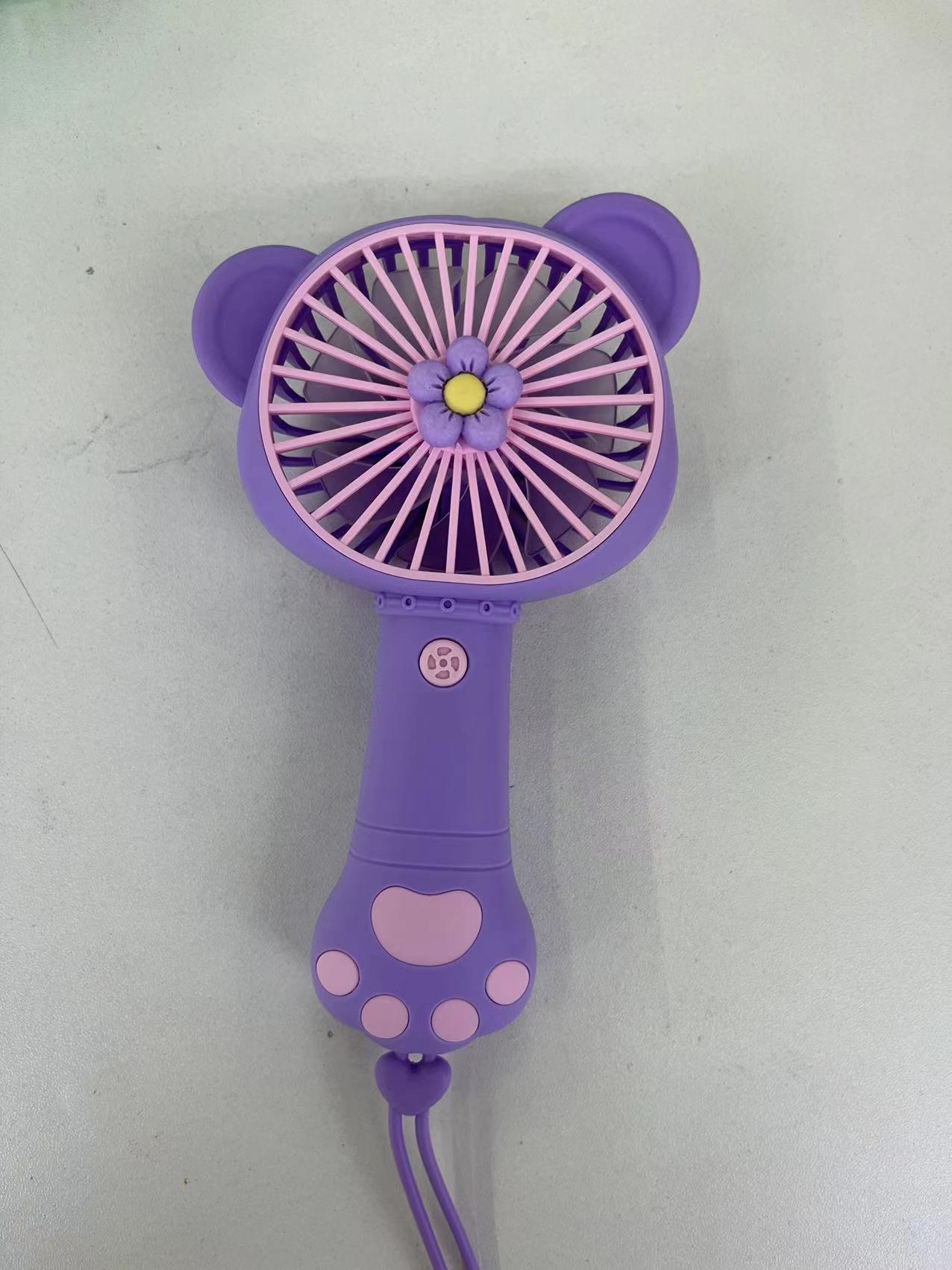 The 2222A mini fan comes in four colors: pink, purple, yellow and green. It is a handheld fan with a single-speed wind force and is easy to carry Specification image
