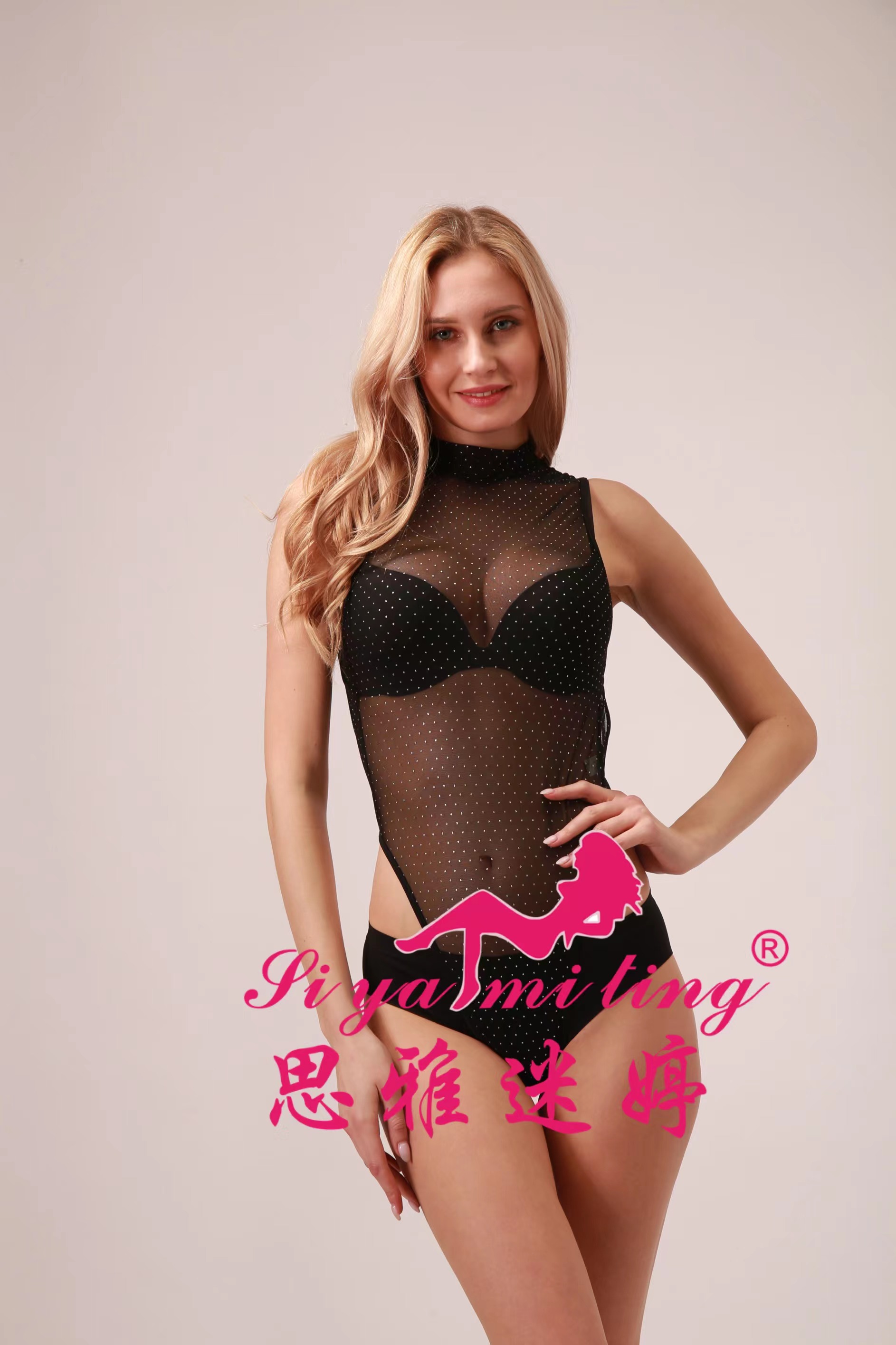 A charming and sexy sleeveless dress with a round middle collar, transparent and alluring tight jumpsuit